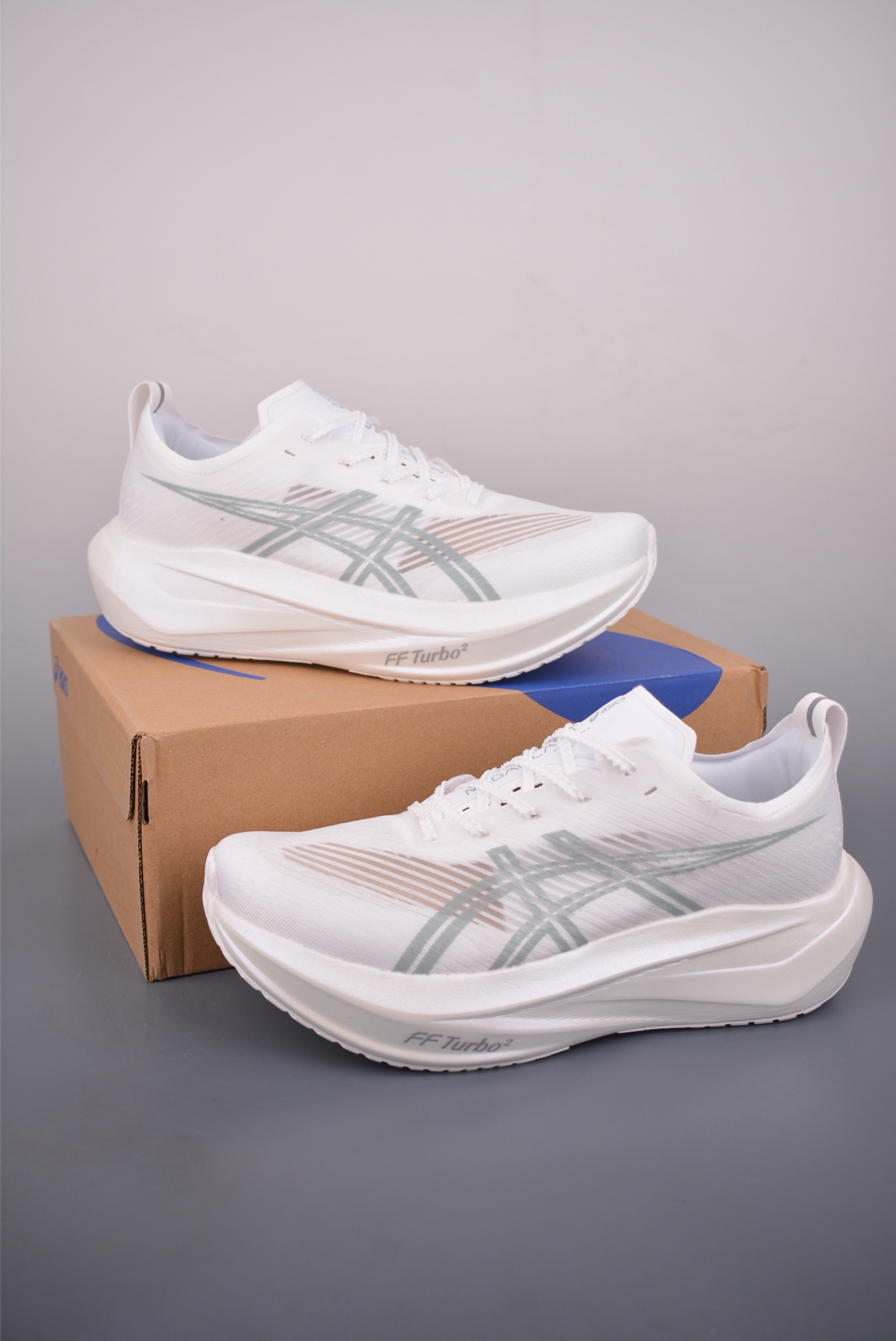 160 Asics Megablast 亚瑟士运动休闲透气专业跑鞋 1013A170