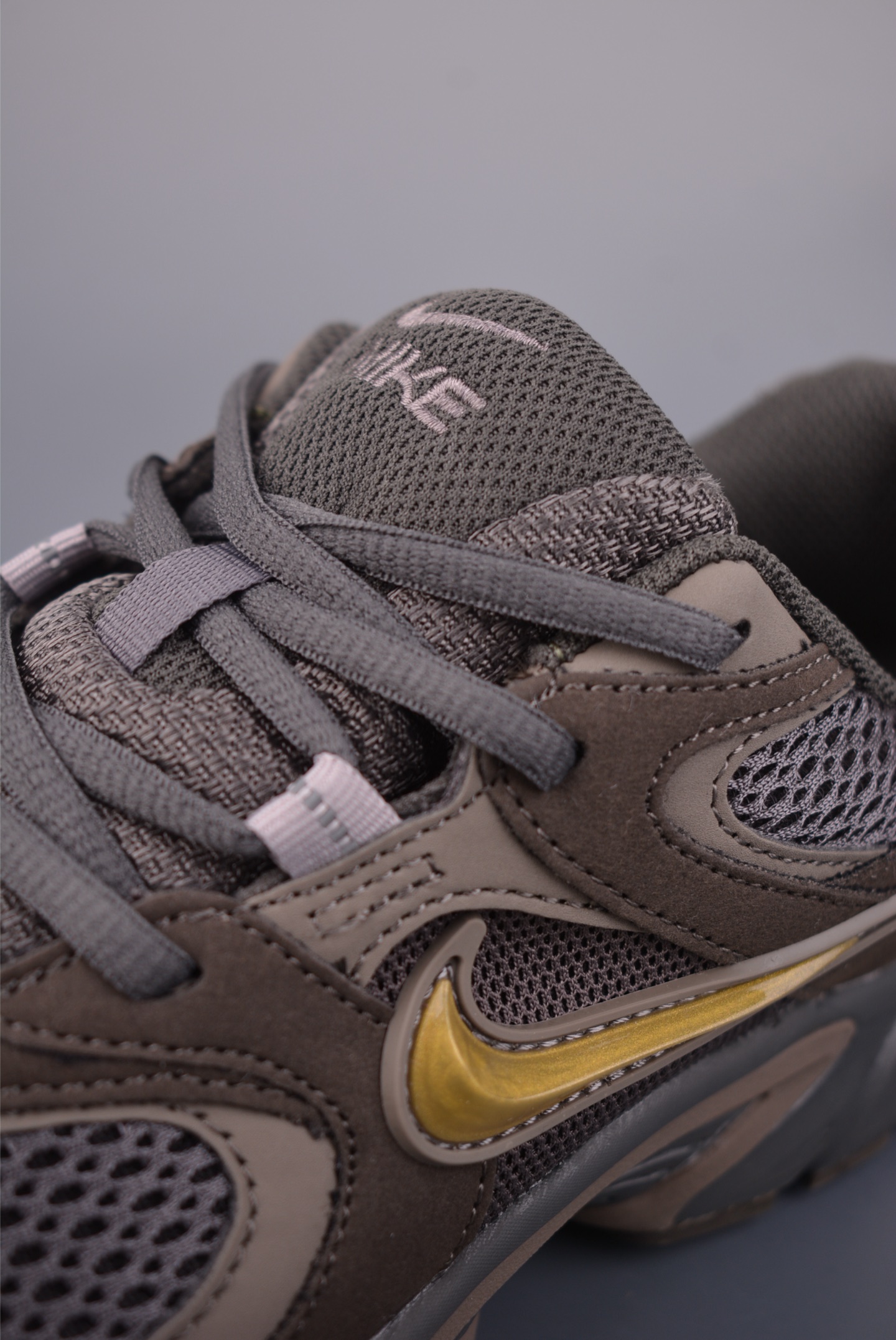 Nike V5 RNR 舒适百搭防滑耐磨 低帮跑步鞋 116292-200-Top High Quatity Cheap Sneakers Fashion Clothing Clothes Bags handbags Shoes of all Brand wholesale With The best Quality And Beautiful Price from China Factory Chinese suppliers wholesaler seller Nike V5 RNR 舒适百搭防滑耐磨 低帮跑步鞋 116292-200