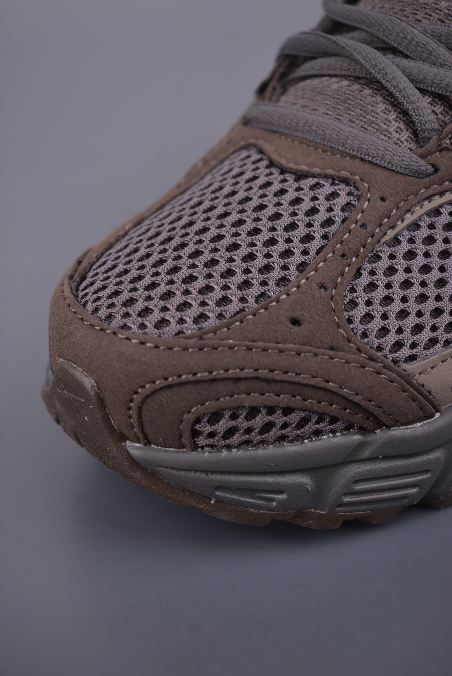 Nike V5 RNR 舒适百搭防滑耐磨 低帮跑步鞋 116292-200-Top High Quatity Cheap Sneakers Fashion Clothing Clothes Bags handbags Shoes of all Brand wholesale With The best Quality And Beautiful Price from China Factory Chinese suppliers wholesaler seller Nike V5 RNR 舒适百搭防滑耐磨 低帮跑步鞋 116292-200