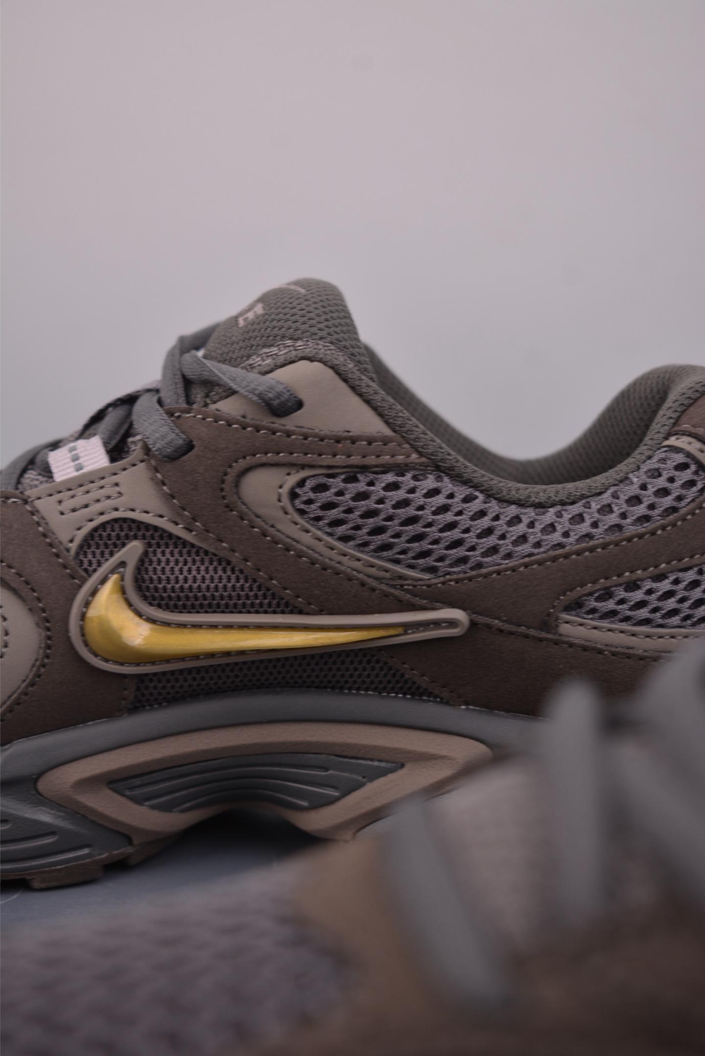 Nike V5 RNR 舒适百搭防滑耐磨 低帮跑步鞋 116292-200-Top High Quatity Cheap Sneakers Fashion Clothing Clothes Bags handbags Shoes of all Brand wholesale With The best Quality And Beautiful Price from China Factory Chinese suppliers wholesaler seller Nike V5 RNR 舒适百搭防滑耐磨 低帮跑步鞋 116292-200