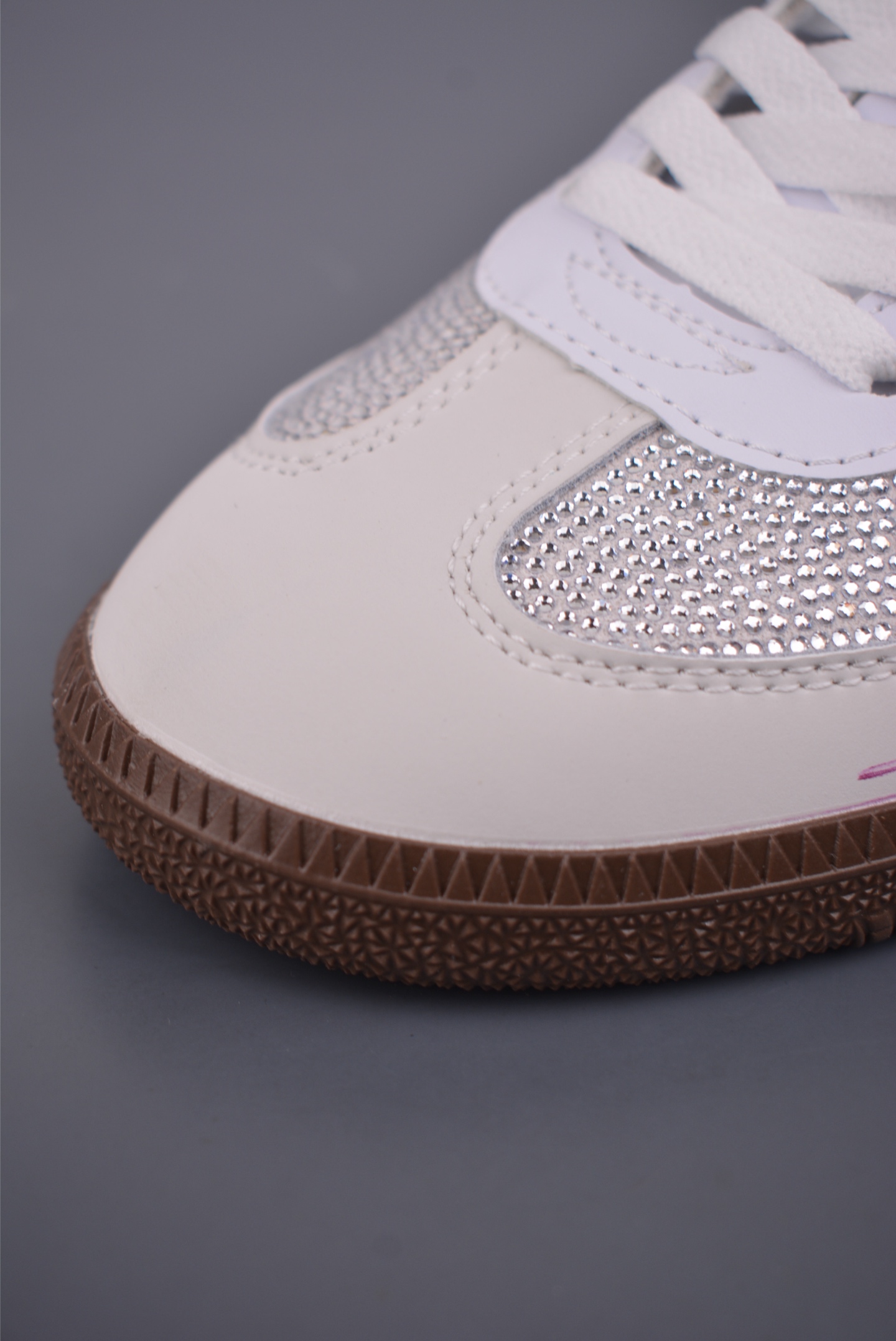 140 Adidas三叶草SAMBA 休闲板鞋 性价比天花板 IH9055-Chinese UA Cheap High Quatity Brand Clothes Bags handbags Sneakers wholesale wholesaler seller from China Factory suppliers Fashion Clothing Shoes best Quality Beautiful Price 140 Adidas三叶草SAMBA 休闲板鞋 性价比天花板 IH9055