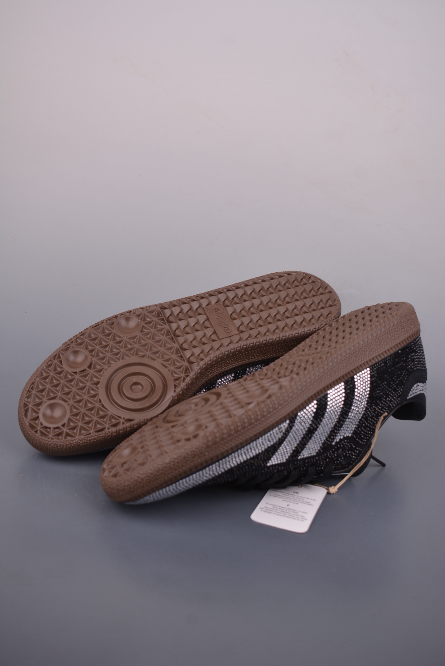 140 Adidas三叶草SAMBA 休闲板鞋 性价比天花板 IH9052-Chinese UA Cheap High Quatity Brand Clothes Bags handbags Sneakers wholesale wholesaler seller from China Factory suppliers Fashion Clothing Shoes best Quality Beautiful Price 140 Adidas三叶草SAMBA 休闲板鞋 性价比天花板 IH9052