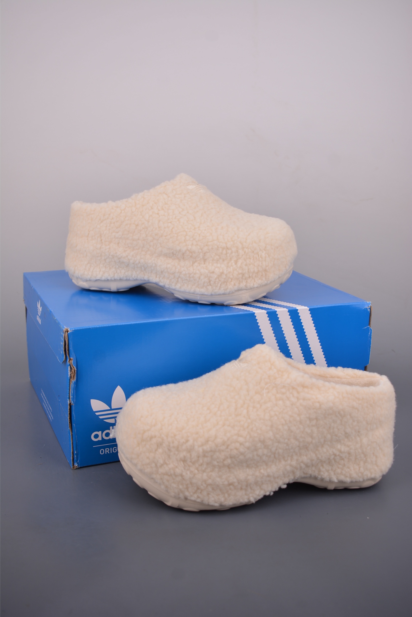 130 adidas originals Adimule STan Mul 勃肯系 防磨防滑厨师鞋 JP7378-Chinese UA Cheap High Quatity Brand Clothes Bags handbags Sneakers wholesale wholesaler seller from China Factory suppliers Fashion Clothing Shoes best Quality Beautiful Price 130 adidas originals Adimule STan Mul 勃肯系 防磨防滑厨师鞋 JP7378