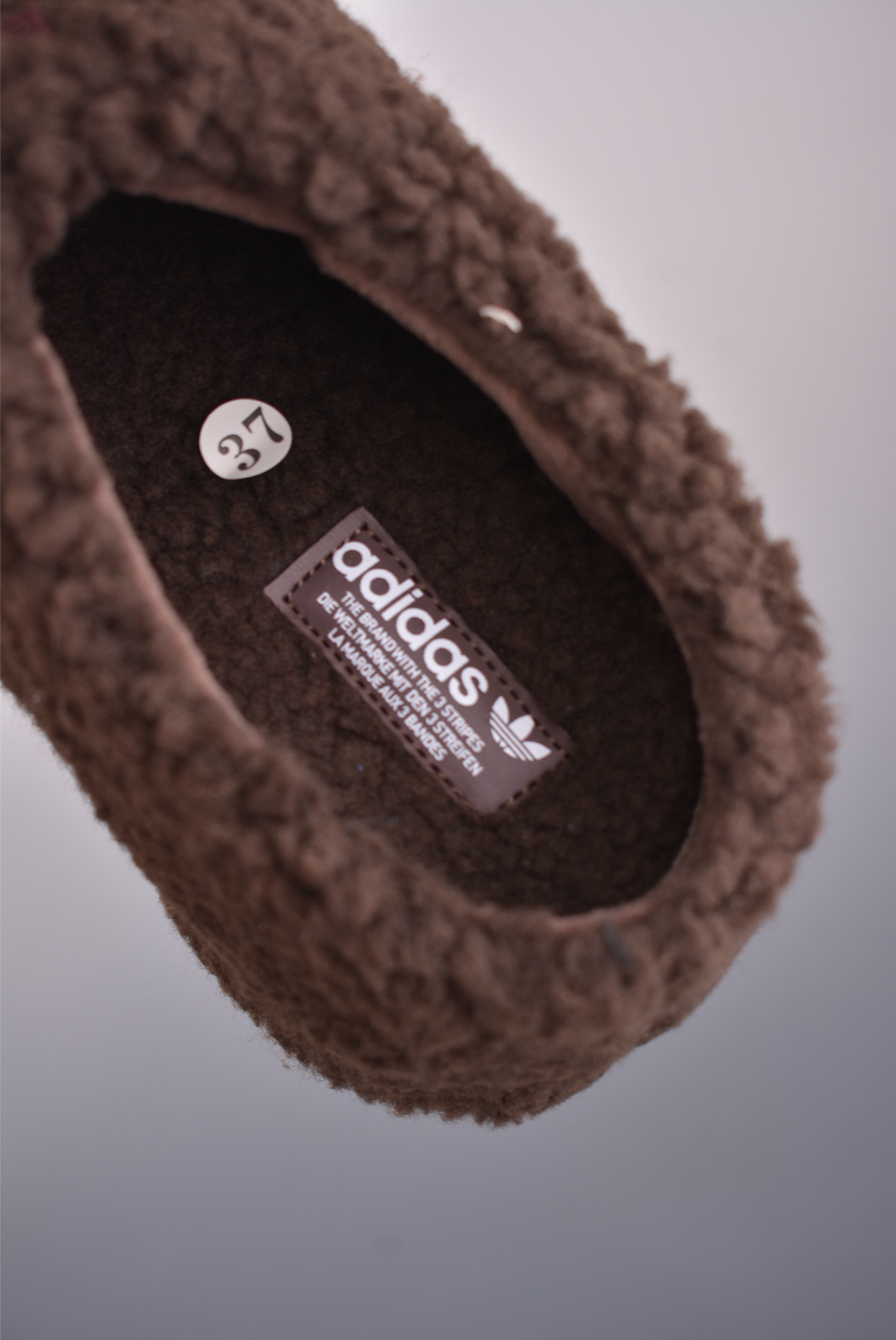 130 adidas originals Adimule STan Mul 勃肯系 防磨防滑厨师鞋 JP2347-Chinese UA Cheap High Quatity Brand Clothes Bags handbags Sneakers wholesale wholesaler seller from China Factory suppliers Fashion Clothing Shoes best Quality Beautiful Price 130 adidas originals Adimule STan Mul 勃肯系 防磨防滑厨师鞋 JP2347