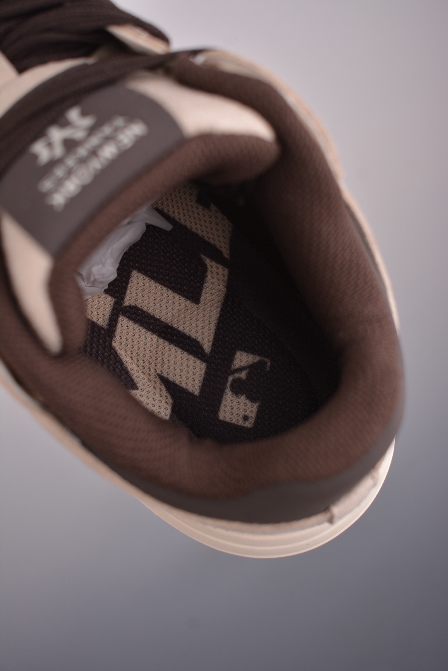 170 MLB CHUNKY LINER MID HAIRY 纽约洋基队 潮流时尚厚底运动鞋 3ASXH015N-Chinese UA Cheap High Quatity Brand Clothes Bags handbags Sneakers wholesale wholesaler seller from China Factory suppliers Fashion Clothing Shoes best Quality Beautiful Price 170 MLB CHUNKY LINER MID HAIRY 纽约洋基队 潮流时尚厚底运动鞋 3ASXH015N