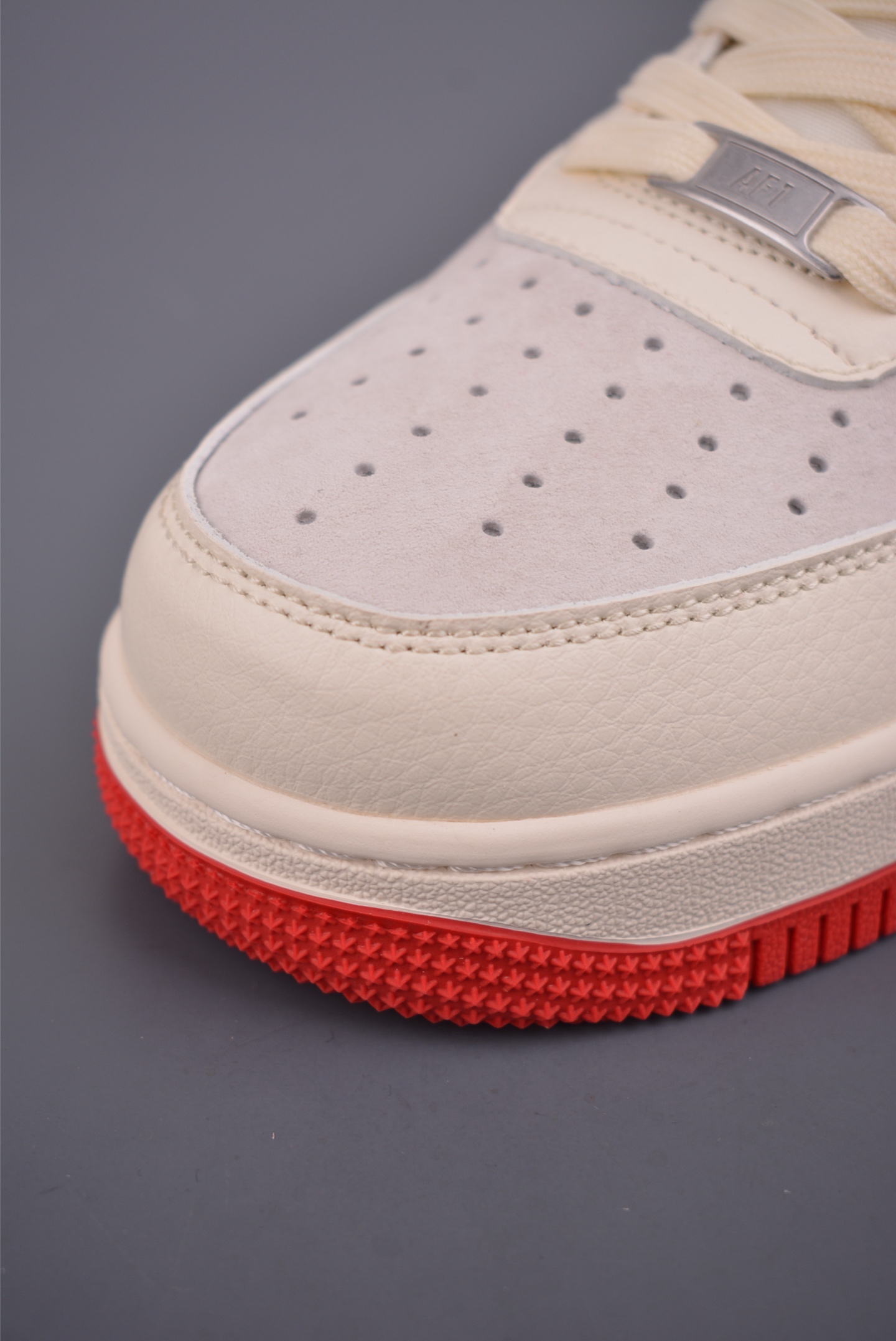 260 Nike Air Force 1 Low 马年限定 HT5088-613