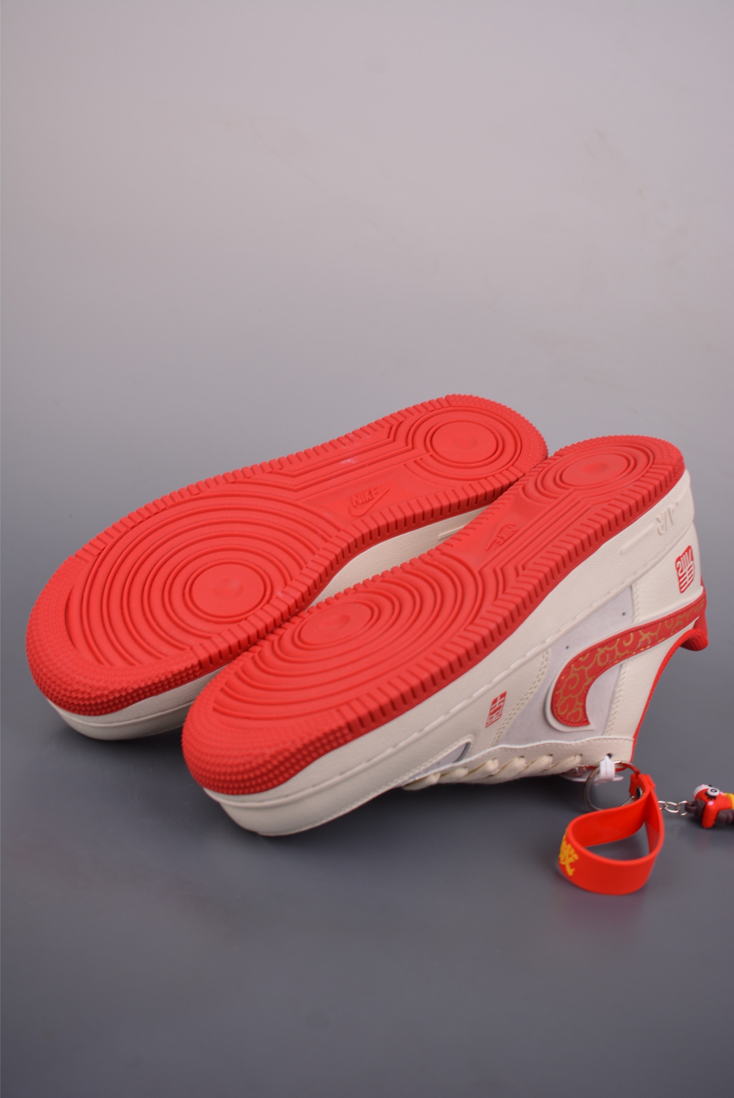 260 Nike Air Force 1 Low 马年限定 HT5088-613