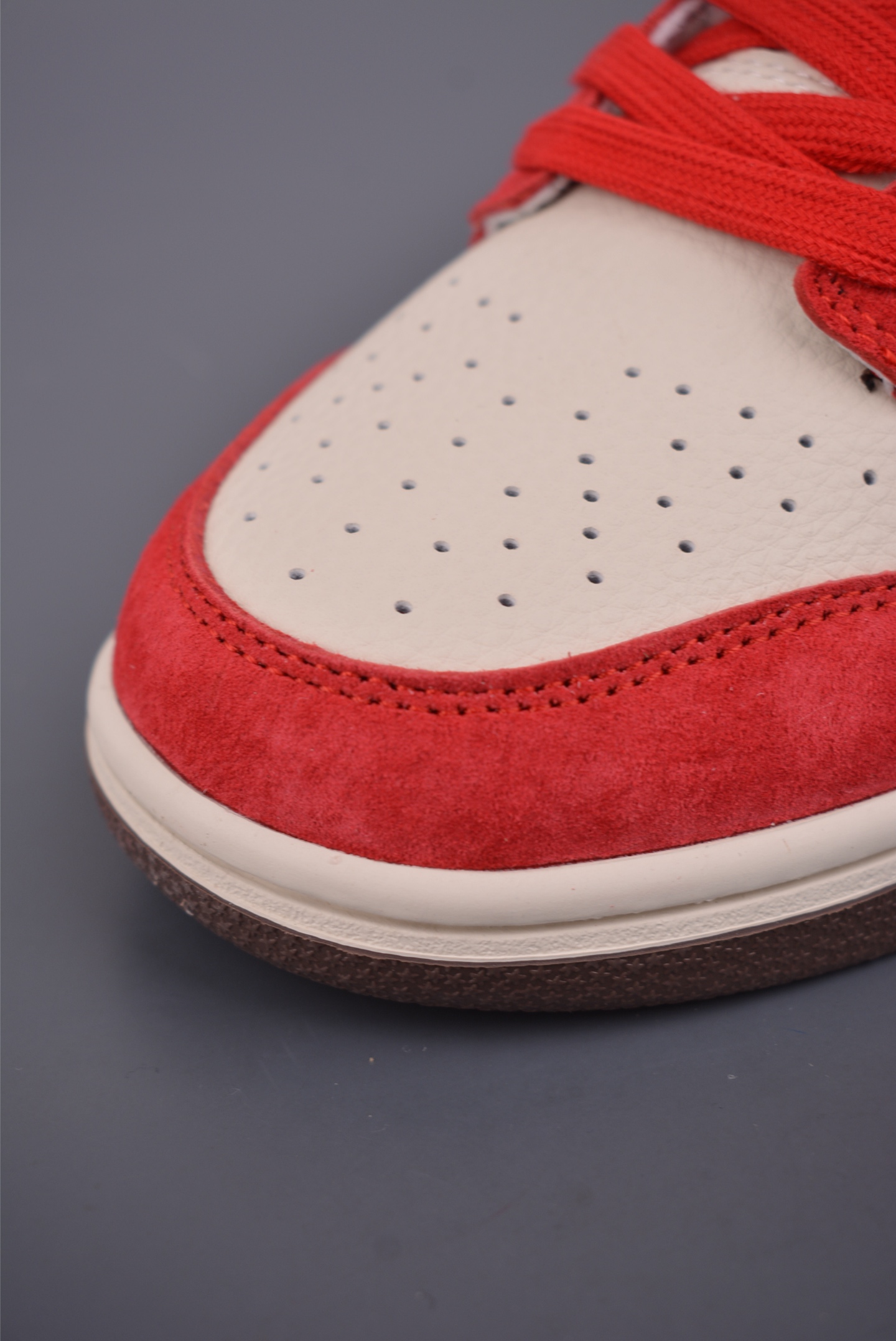 280 Nike SB Dunk Low 马年限定 DN3168-013