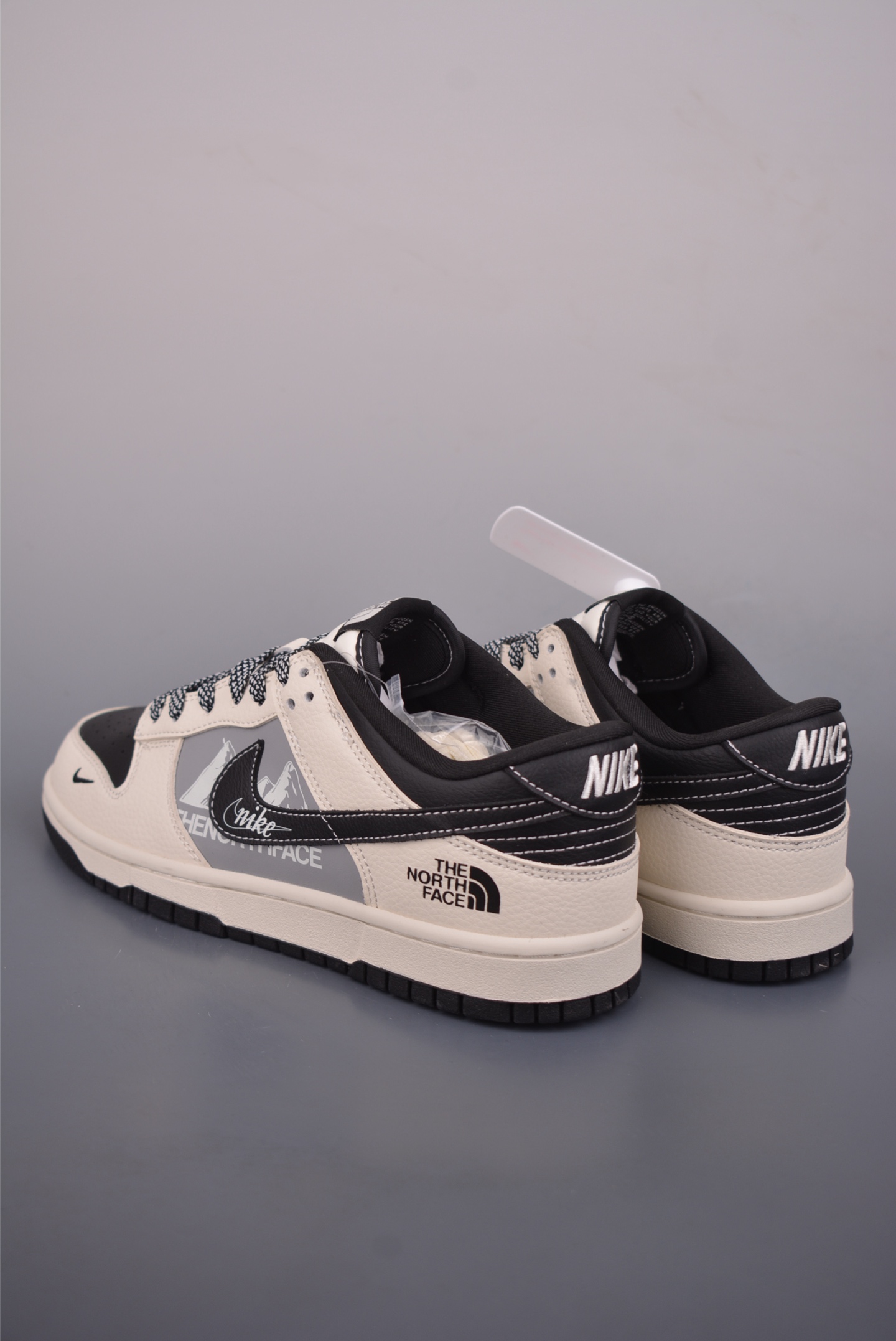 280 Nike SB Dunk Low 北面联名 DS6608-023-Chinese UA Cheap High Quatity Brand Clothes Bags handbags Sneakers wholesale wholesaler seller from China Factory suppliers Fashion Clothing Shoes best Quality Beautiful Price 280 Nike SB Dunk Low 北面联名 DS6608-023