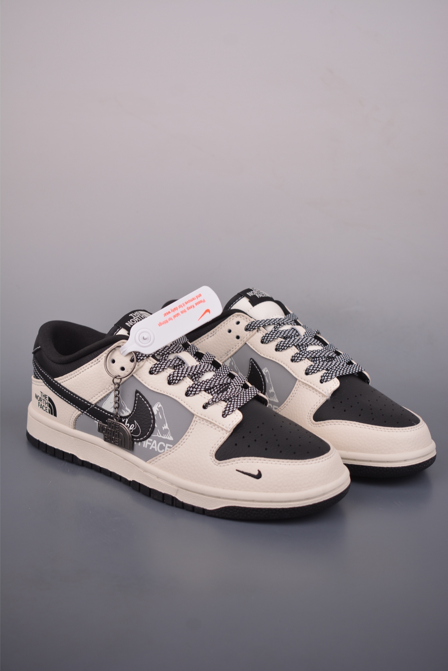 280 Nike SB Dunk Low 北面联名 DS6608-023-Chinese UA Cheap High Quatity Brand Clothes Bags handbags Sneakers wholesale wholesaler seller from China Factory suppliers Fashion Clothing Shoes best Quality Beautiful Price 280 Nike SB Dunk Low 北面联名 DS6608-023
