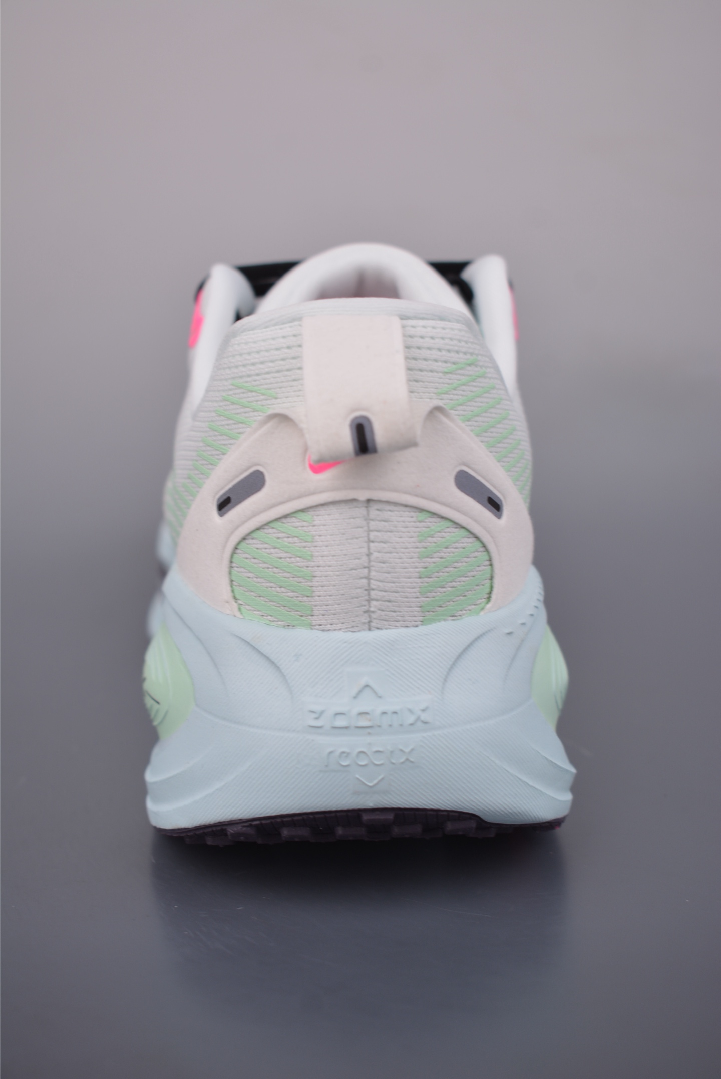 180 Nike Air Zoom Vomero 18 GTX 全新科技提前原鞋开发 IM6676-104-Chinese UA Cheap High Quatity Brand Clothes Bags handbags Sneakers wholesale wholesaler seller from China Factory suppliers Fashion Clothing Shoes best Quality Beautiful Price 180 Nike Air Zoom Vomero 18 GTX 全新科技提前原鞋开发 IM6676-104