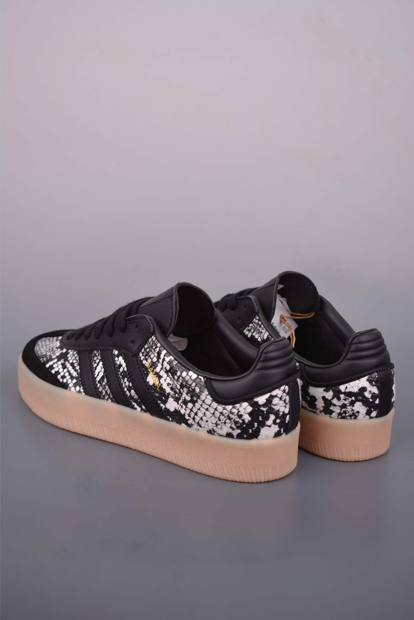 140 adidas originals Samba JR3804-Chinese UA Cheap High Quatity Brand Clothes Bags handbags Sneakers wholesale wholesaler seller from China Factory suppliers Fashion Clothing Shoes best Quality Beautiful Price 140 adidas originals Samba JR3804