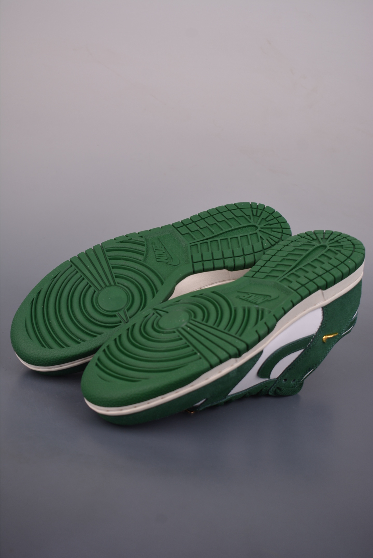 200 Nike SB Dunk Low IB4417-100-Chinese UA Cheap High Quatity Brand Clothes Bags handbags Sneakers wholesale wholesaler seller from China Factory suppliers Fashion Clothing Shoes best Quality Beautiful Price 200 Nike SB Dunk Low IB4417-100