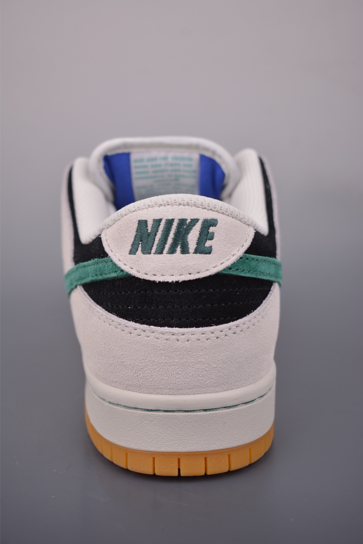 260 Nike SB Dunk Low 灰绿生胶 HF3704-001