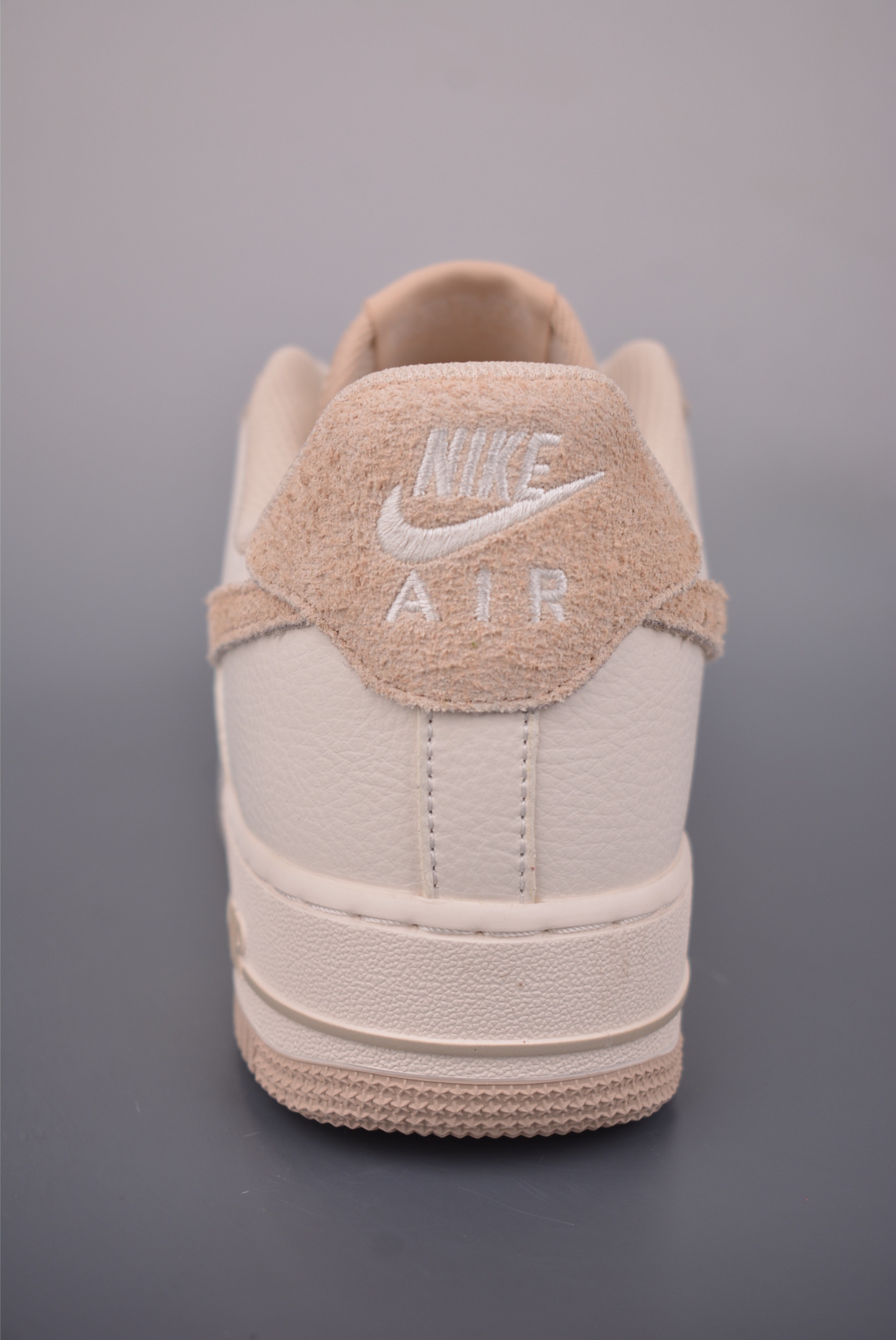 260 Nike Air Force 1 Low 马毛灰白 HQ3905-001-Chinese UA Cheap High Quatity Brand Clothes Bags handbags Sneakers wholesale wholesaler seller from China Factory suppliers Fashion Clothing Shoes best Quality Beautiful Price 260 Nike Air Force 1 Low 马毛灰白 HQ3905-001
