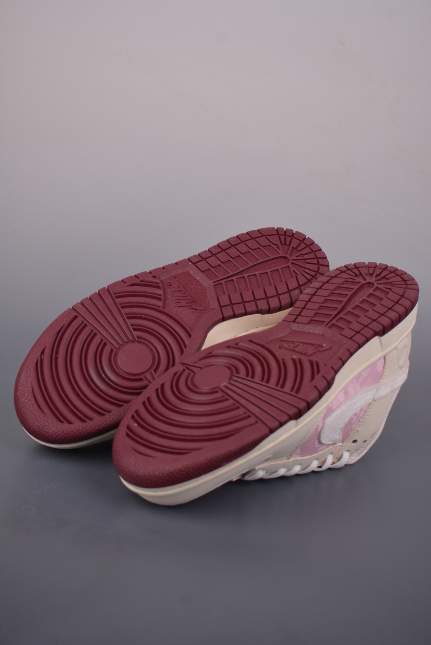 180 NIKE SB Dunk Low IQ1145-610-Chinese UA Cheap High Quatity Brand Clothes Bags handbags Sneakers wholesale wholesaler seller from China Factory suppliers Fashion Clothing Shoes best Quality Beautiful Price 180 NIKE SB Dunk Low IQ1145-610