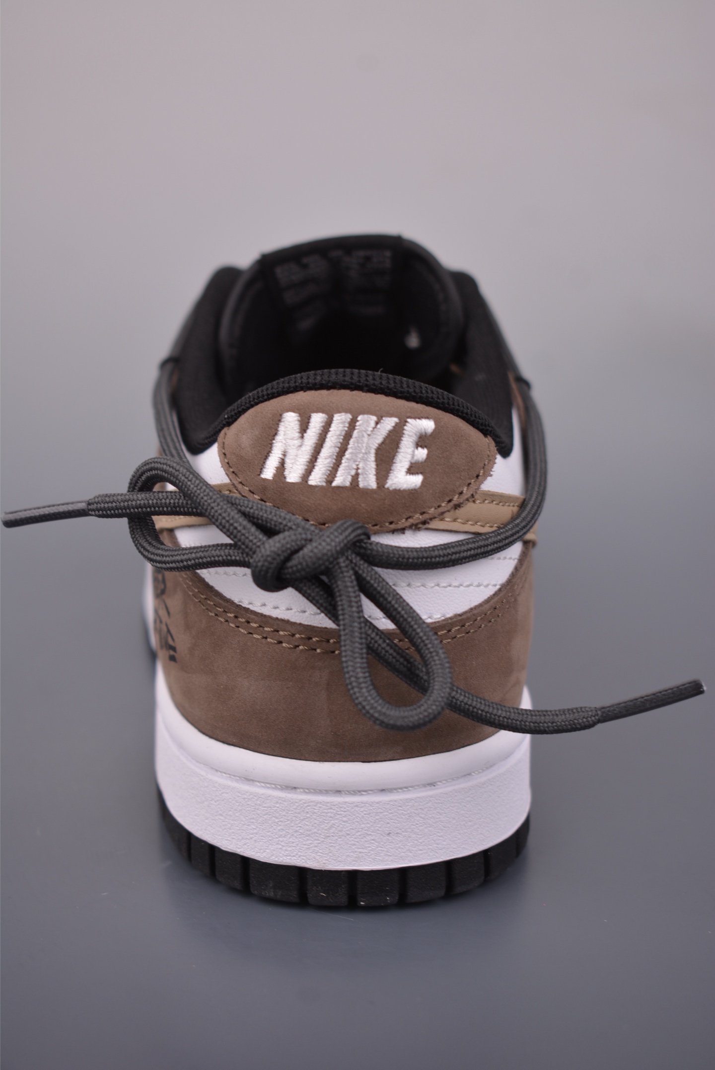 280 Nike SB Dunk Low 黑棕 解构绑带 HF5441-100-Chinese UA Cheap High Quatity Brand Clothes Bags handbags Sneakers wholesale wholesaler seller from China Factory suppliers Fashion Clothing Shoes best Quality Beautiful Price 280 Nike SB Dunk Low 黑棕 解构绑带 HF5441-100