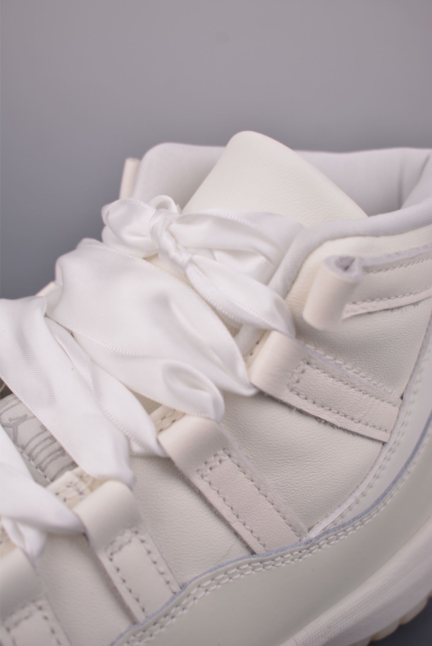 360 Air Jordan 11 Retro 纯原版本 AJ11 高帮复刻珍珠白 AR0715-110-Chinese UA Cheap High Quatity Brand Clothes Bags handbags Sneakers wholesale wholesaler seller from China Factory suppliers Fashion Clothing Shoes best Quality Beautiful Price 360 Air Jordan 11 Retro 纯原版本 AJ11 高帮复刻珍珠白 AR0715-110