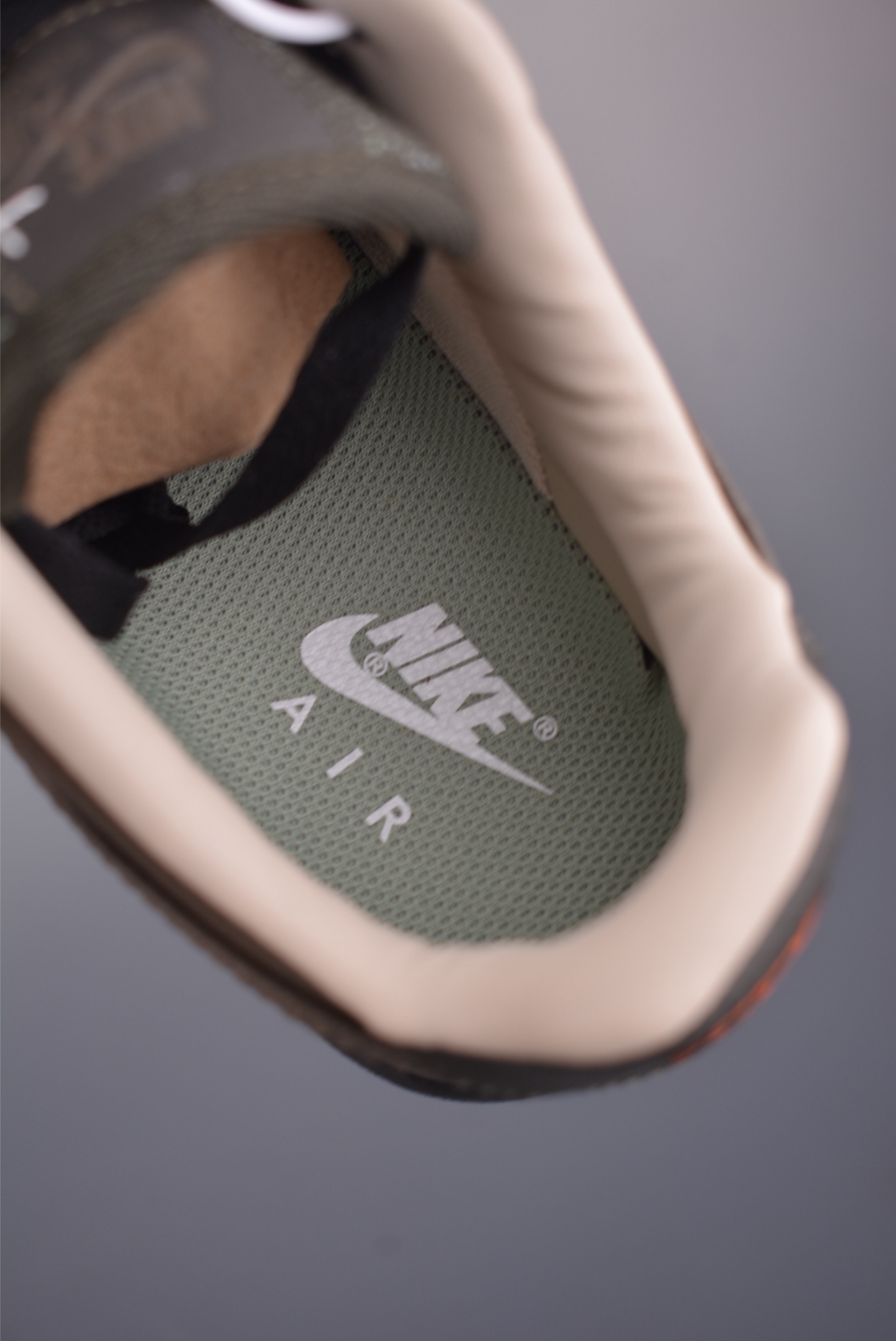 160 Nike Air Force 1 Low IQ1122-320