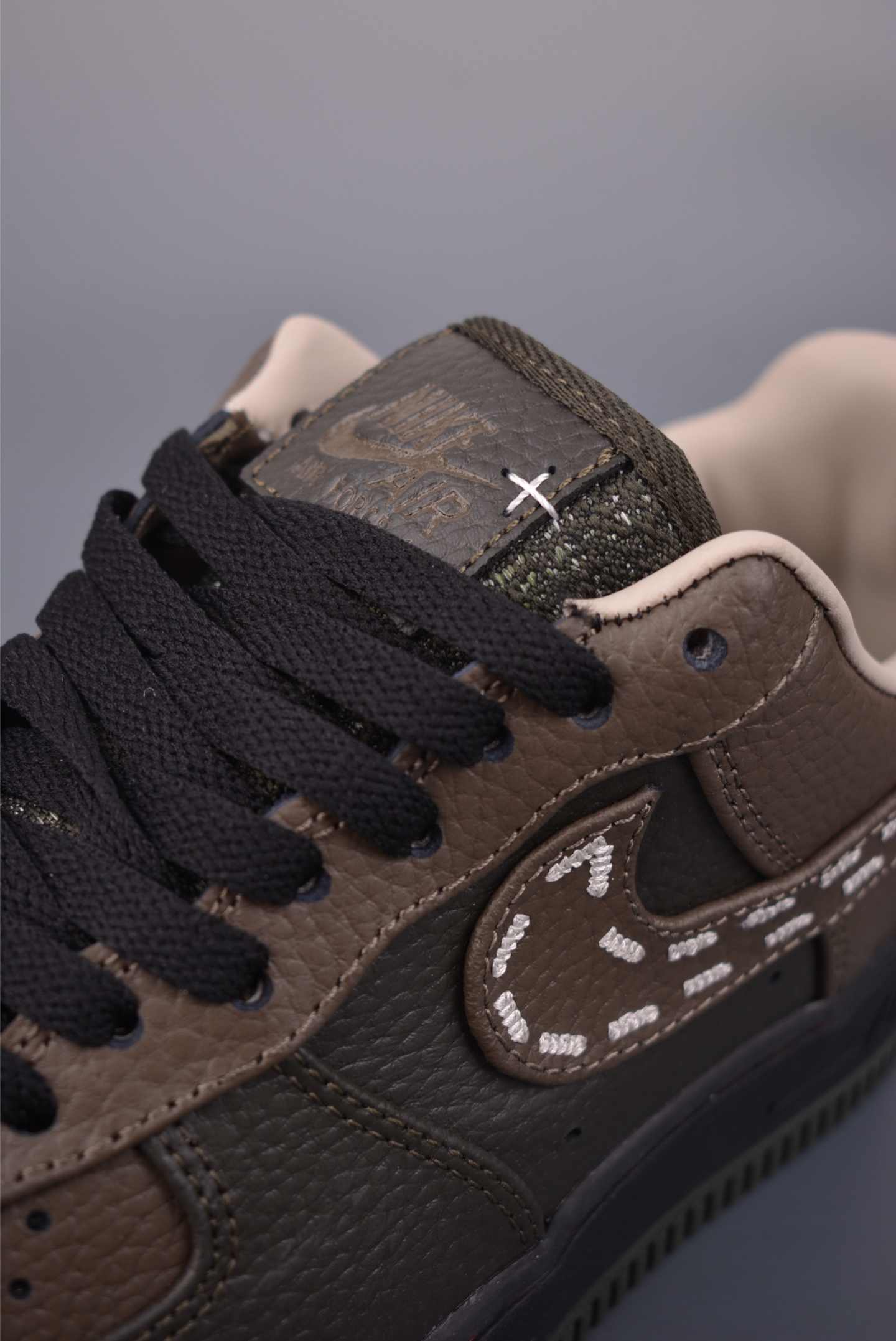 160 Nike Air Force 1 Low IQ1122-320