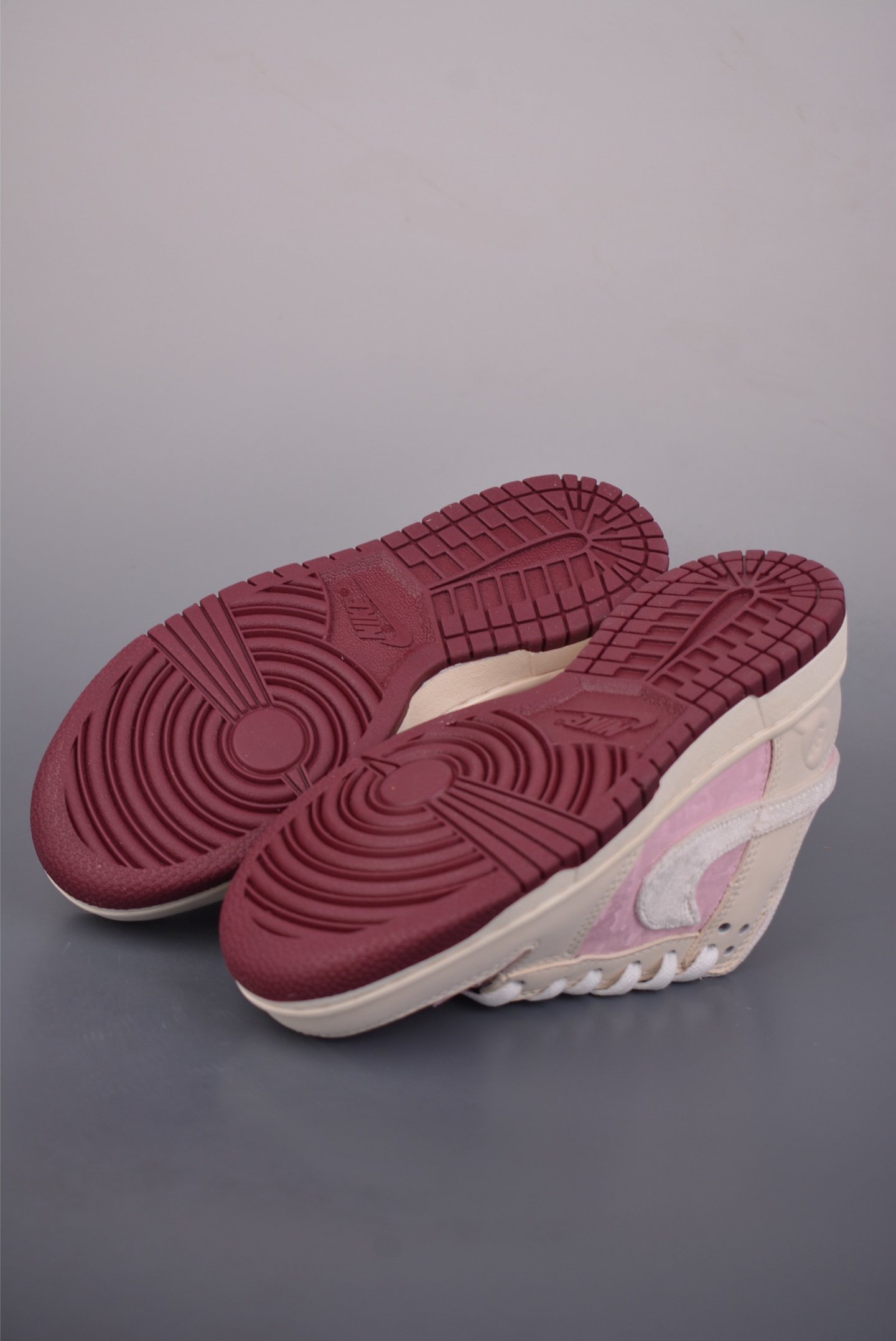 180 NIKE SB Dunk Low IQ1145-610-Chinese UA Cheap High Quatity Brand Clothes Bags handbags Sneakers wholesale wholesaler seller from China Factory suppliers Fashion Clothing Shoes best Quality Beautiful Price 180 NIKE SB Dunk Low IQ1145-610