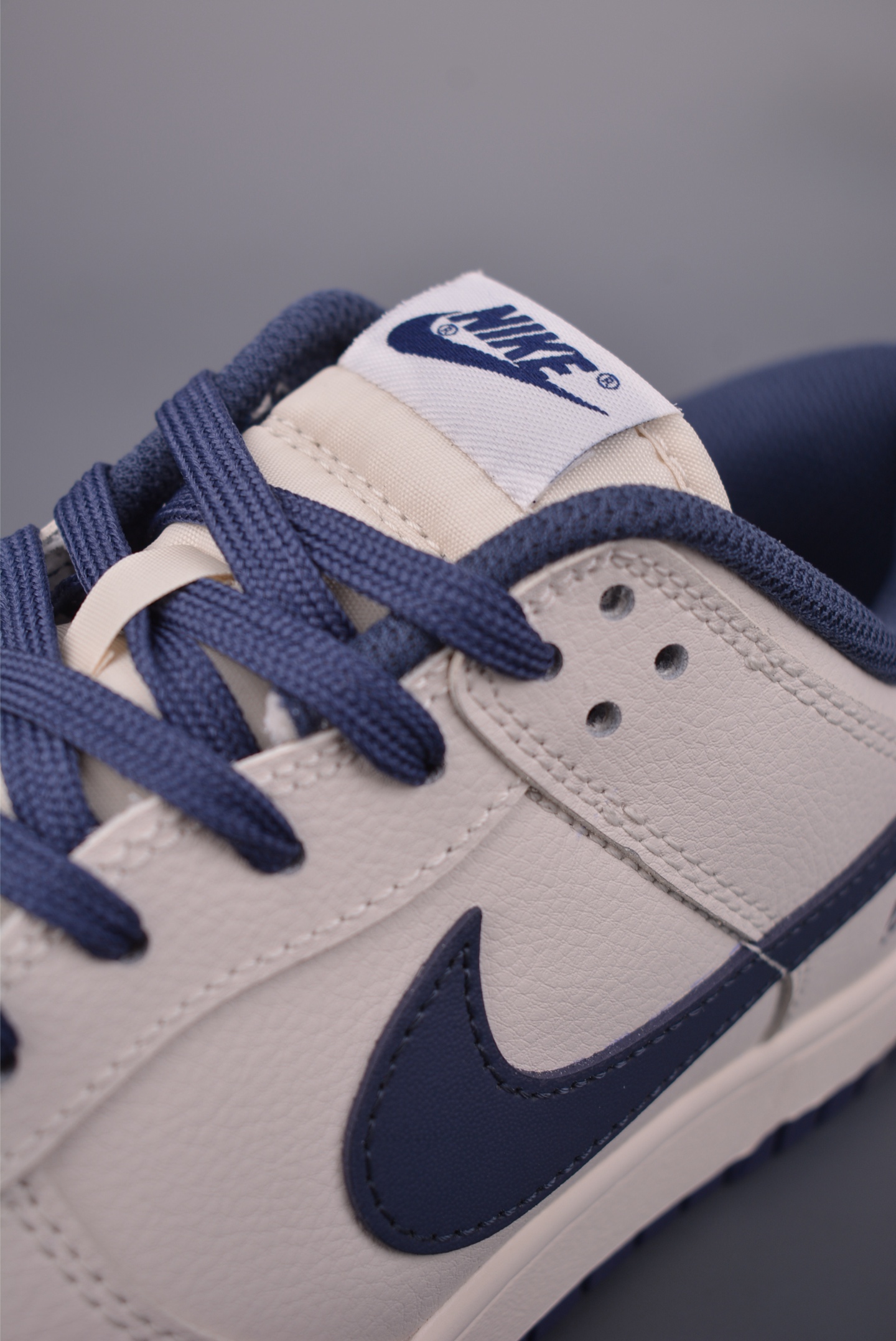 260 Nike SB Dunk Low Victory联名 WB0620-116-Chinese UA Cheap High Quatity Brand Clothes Bags handbags Sneakers wholesale wholesaler seller from China Factory suppliers Fashion Clothing Shoes best Quality Beautiful Price 260 Nike SB Dunk Low Victory联名 WB0620-116