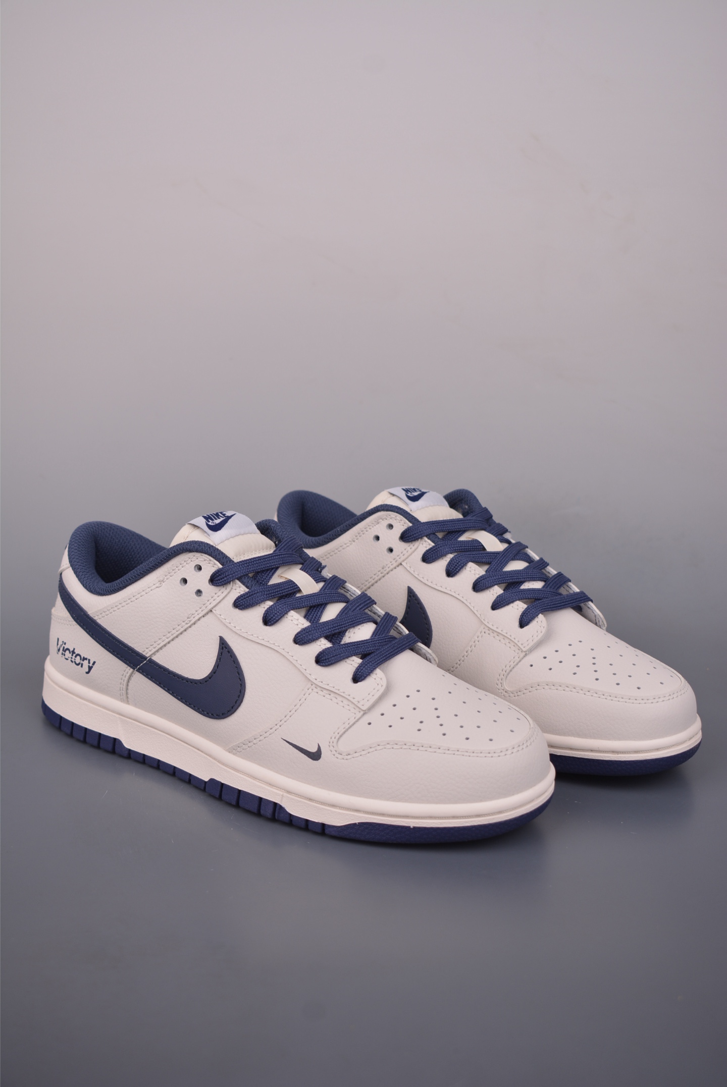 260 Nike SB Dunk Low Victory联名 WB0620-116-Chinese UA Cheap High Quatity Brand Clothes Bags handbags Sneakers wholesale wholesaler seller from China Factory suppliers Fashion Clothing Shoes best Quality Beautiful Price 260 Nike SB Dunk Low Victory联名 WB0620-116