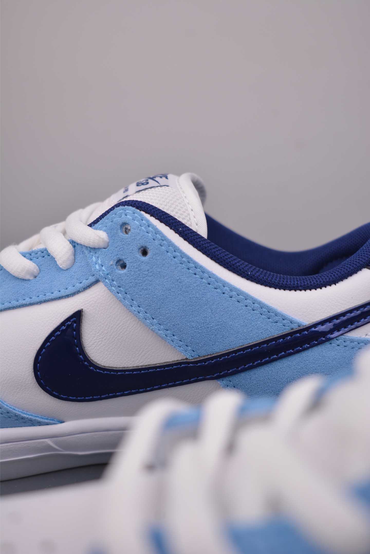 260 Nike SB Dunk Low 天蓝白 BP0508-038