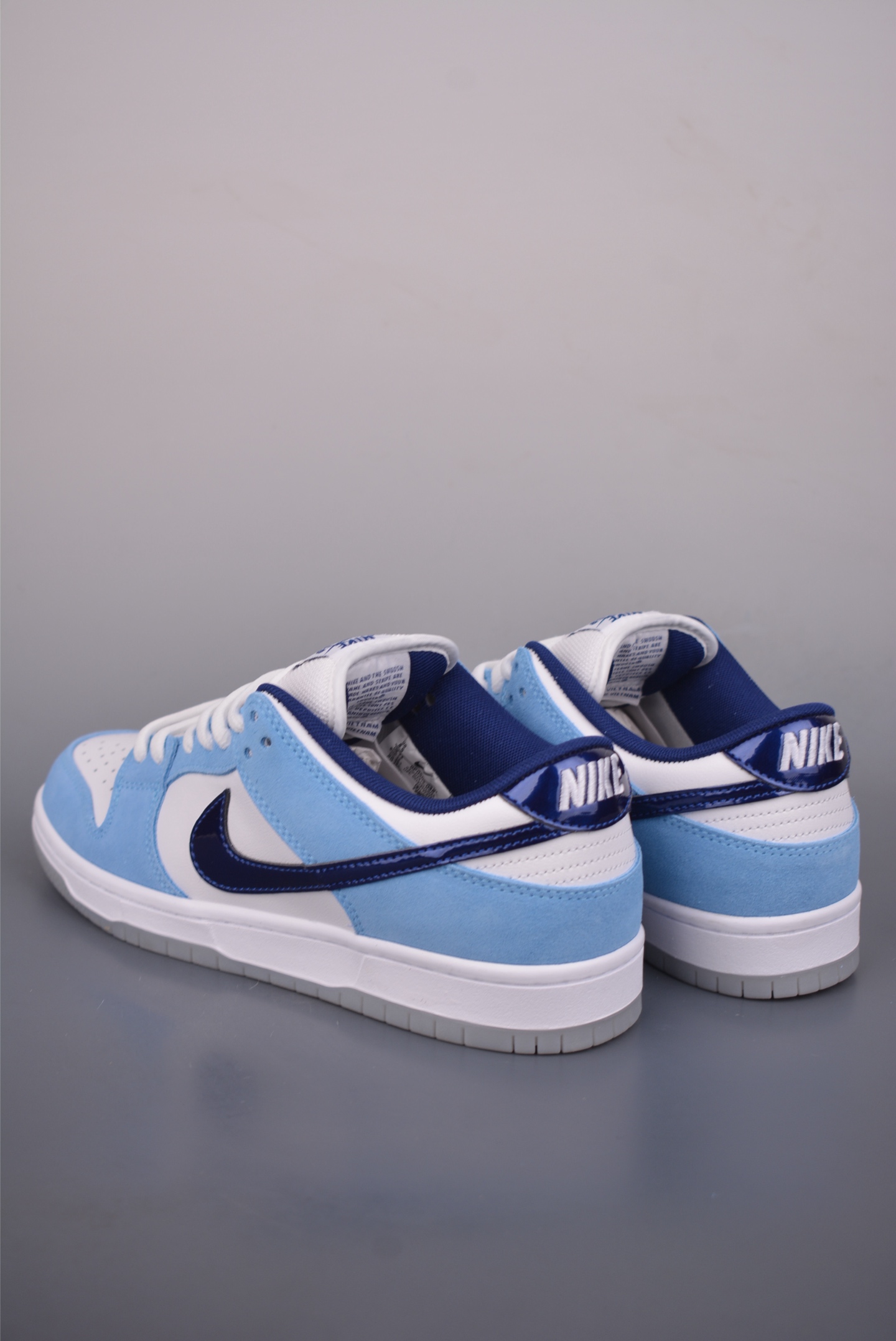 260 Nike SB Dunk Low 天蓝白 BP0508-038