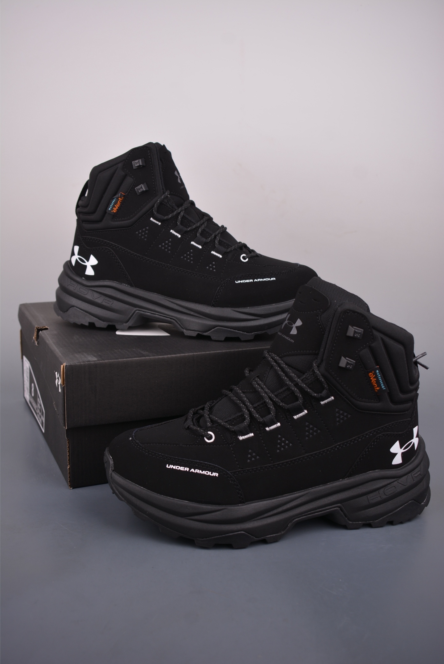 220 安德玛 Under Armour UA Raider Waterproof 皮革舒适时尚贴合百搭 420481124