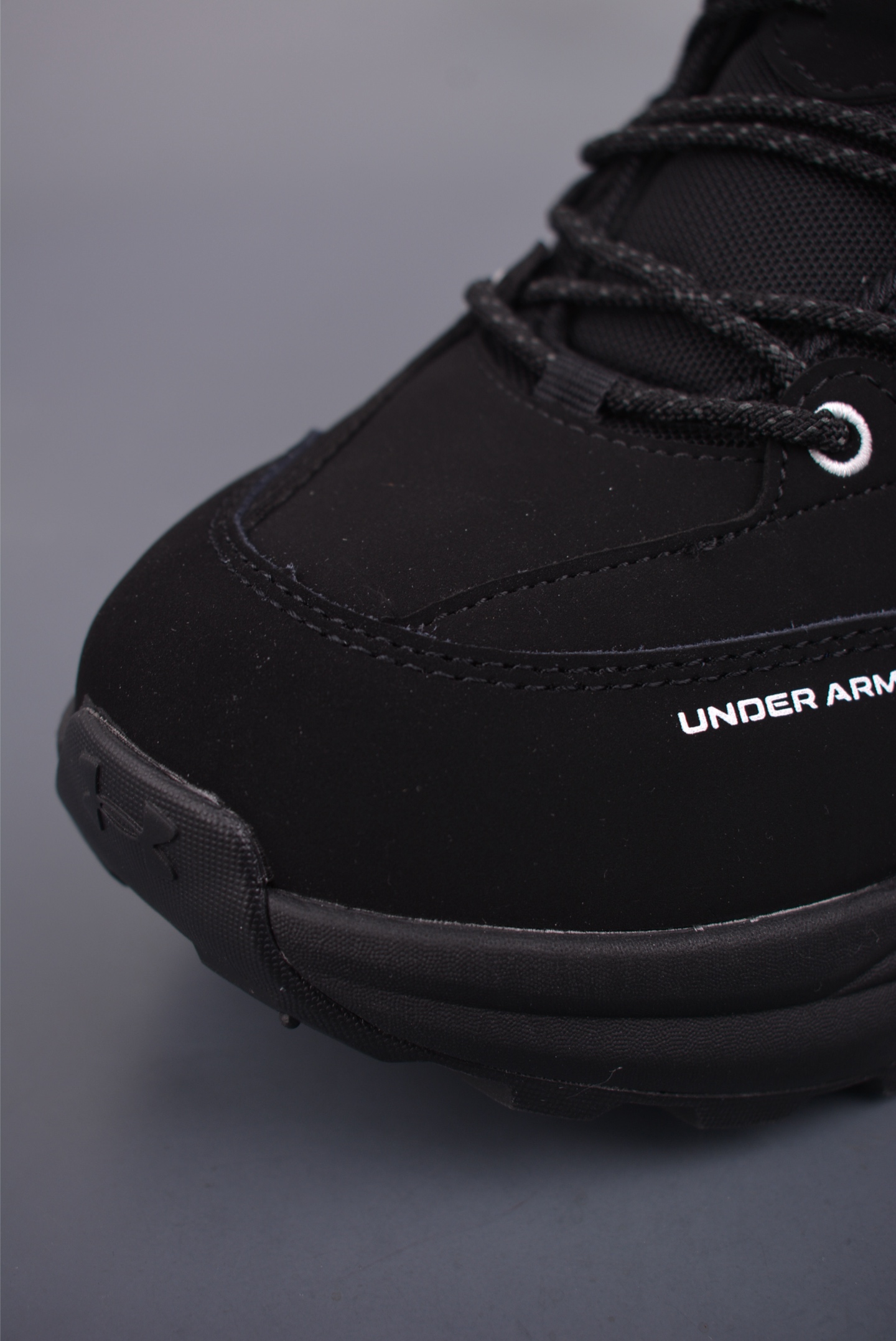 220 安德玛 Under Armour UA Raider Waterproof 皮革舒适时尚贴合百搭 420481124