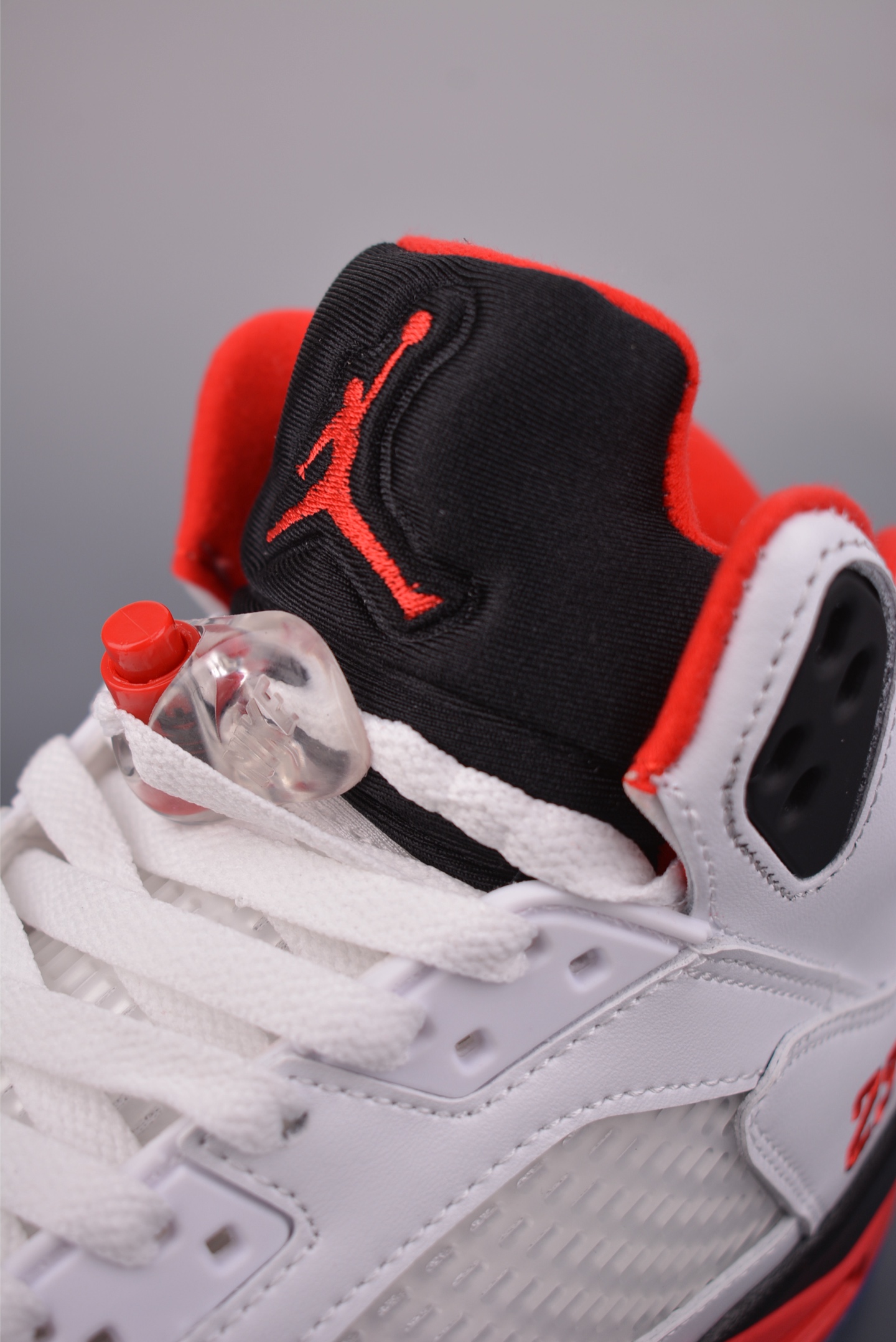 280 Air Jordan 5 Retro 乔丹5 复刻白红 HQ7978-101-Chinese UA Cheap High Quatity Brand Clothes Bags handbags Sneakers wholesale wholesaler seller from China Factory suppliers Fashion Clothing Shoes best Quality Beautiful Price 280 Air Jordan 5 Retro 乔丹5 复刻白红 HQ7978-101