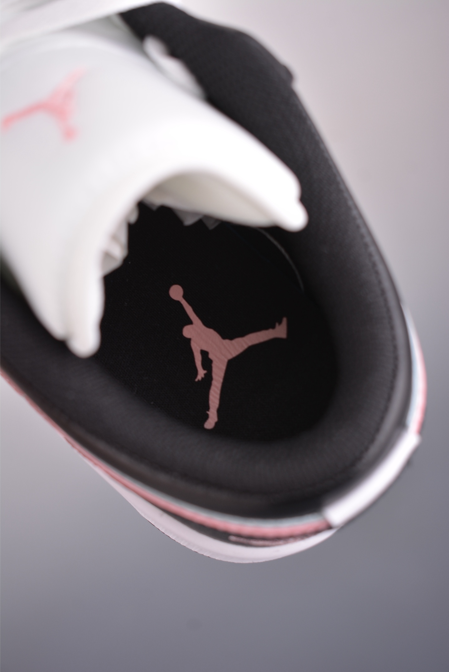 200 Air Jordan 1 Low 黑粉 AJ1乔1低帮休闲板鞋 553558-165