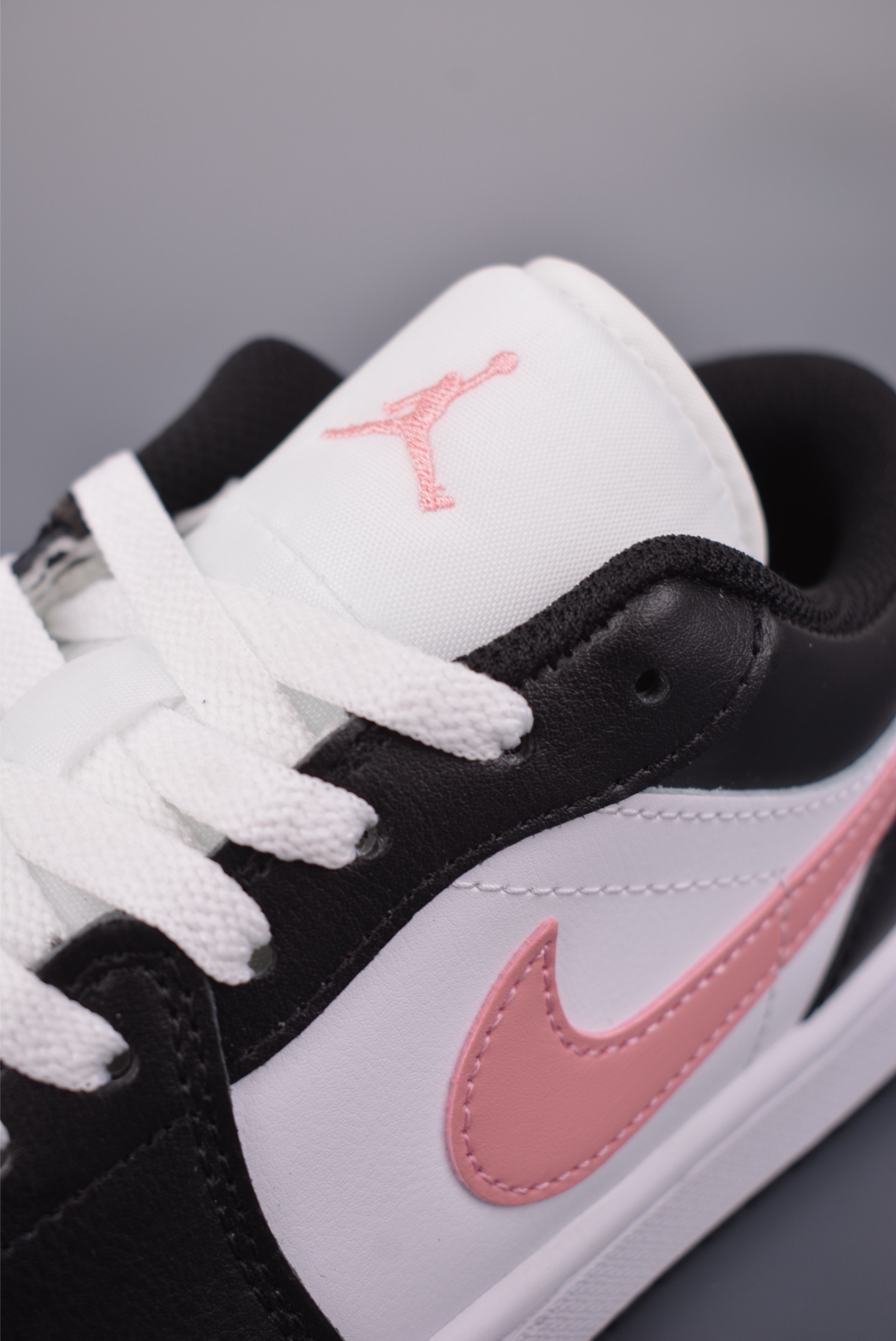200 Air Jordan 1 Low 黑粉 AJ1乔1低帮休闲板鞋 553558-165