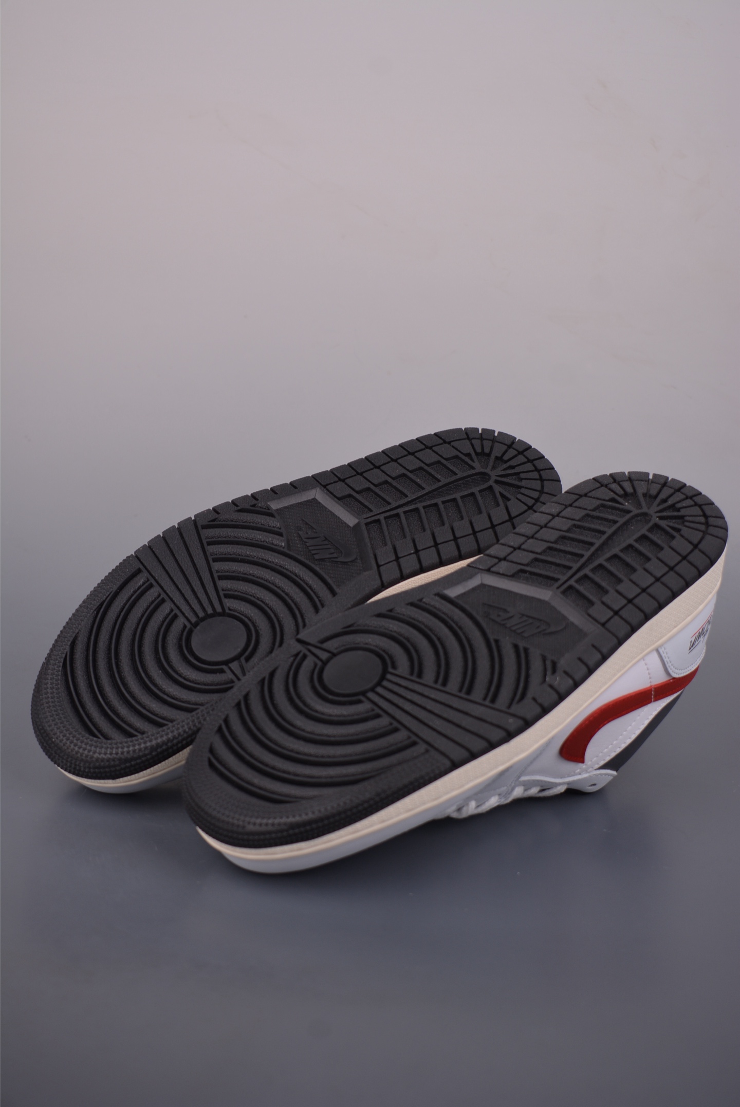 200 Air Jordan 1 Low 马年限定 AJ1乔1低帮休闲板鞋 553558-081-Chinese UA Cheap High Quatity Brand Clothes Bags handbags Sneakers wholesale wholesaler seller from China Factory suppliers Fashion Clothing Shoes best Quality Beautiful Price 200 Air Jordan 1 Low 马年限定 AJ1乔1低帮休闲板鞋 553558-081