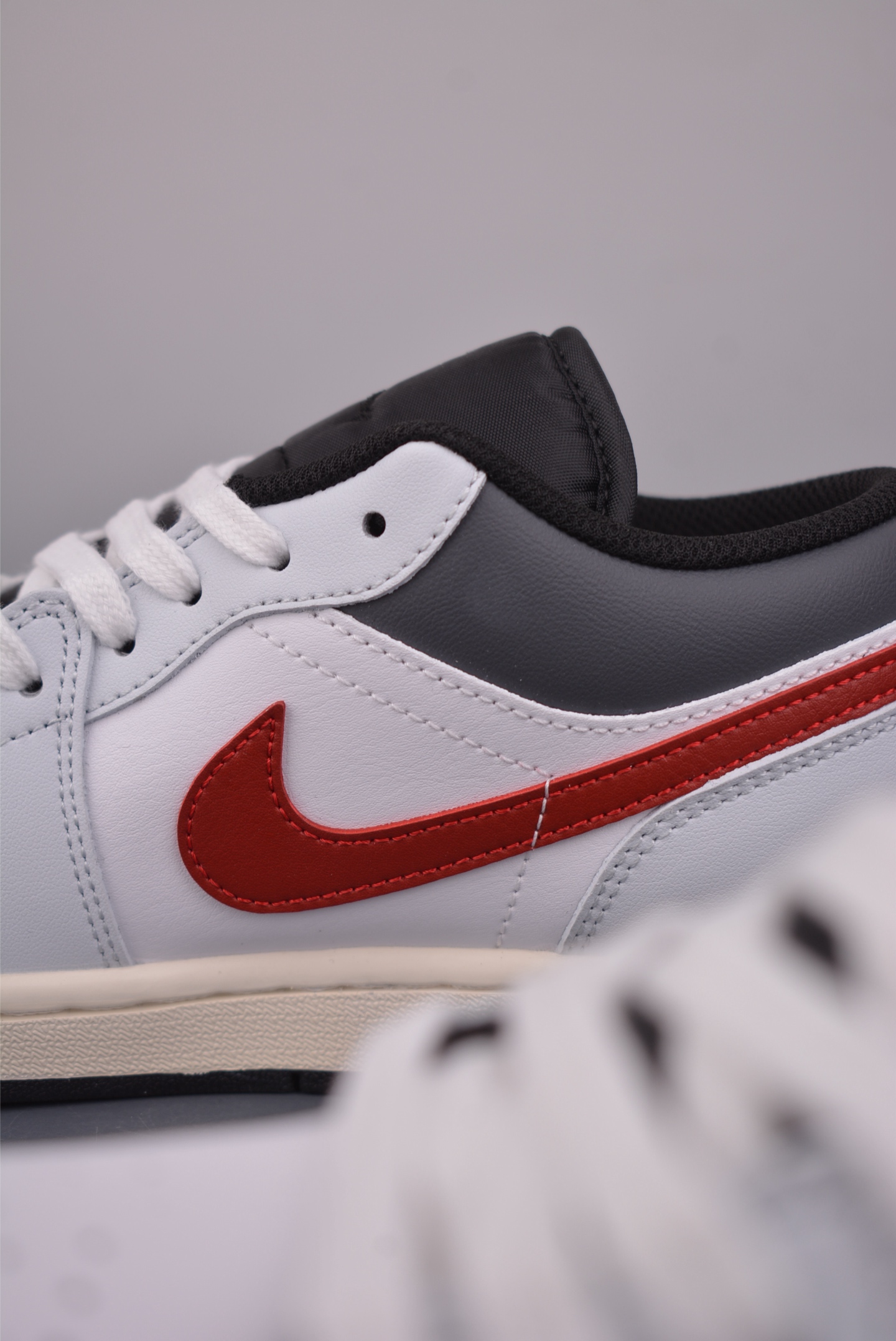 200 Air Jordan 1 Low 马年限定 AJ1乔1低帮休闲板鞋 553558-081-Chinese UA Cheap High Quatity Brand Clothes Bags handbags Sneakers wholesale wholesaler seller from China Factory suppliers Fashion Clothing Shoes best Quality Beautiful Price 200 Air Jordan 1 Low 马年限定 AJ1乔1低帮休闲板鞋 553558-081