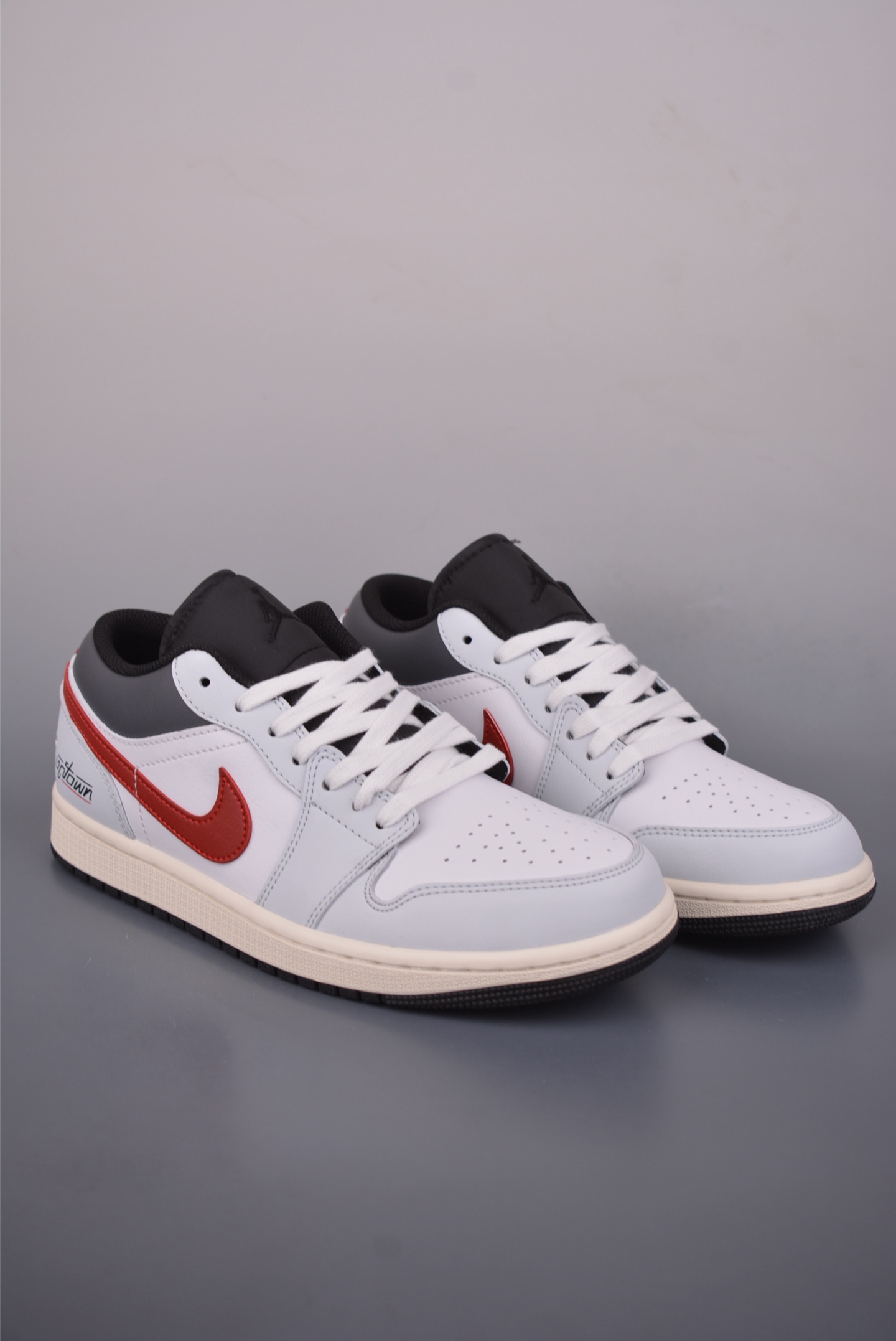 200 Air Jordan 1 Low 马年限定 AJ1乔1低帮休闲板鞋 553558-081-Chinese UA Cheap High Quatity Brand Clothes Bags handbags Sneakers wholesale wholesaler seller from China Factory suppliers Fashion Clothing Shoes best Quality Beautiful Price 200 Air Jordan 1 Low 马年限定 AJ1乔1低帮休闲板鞋 553558-081