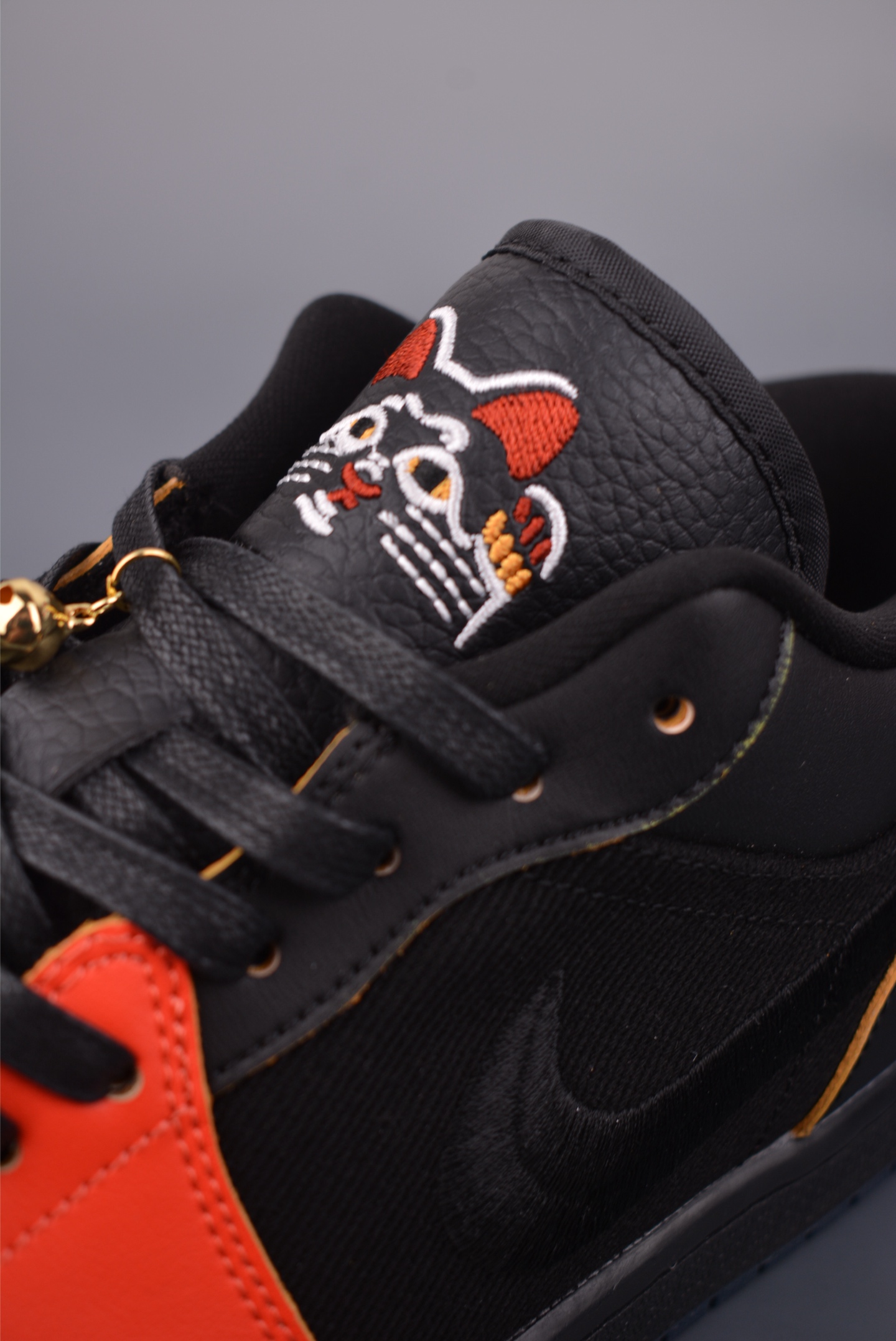200 Air Jordan 1 Low 黑红 AJ1乔1低帮休闲板鞋 IQ3460-010-Chinese UA Cheap High Quatity Brand Clothes Bags handbags Sneakers wholesale wholesaler seller from China Factory suppliers Fashion Clothing Shoes best Quality Beautiful Price 200 Air Jordan 1 Low 黑红 AJ1乔1低帮休闲板鞋 IQ3460-010