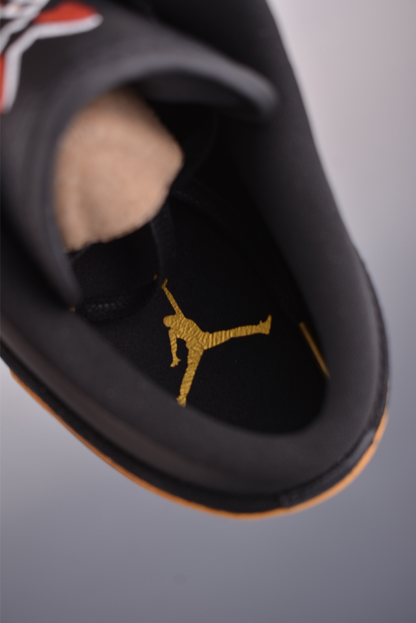 200 Air Jordan 1 Low 黑红 AJ1乔1低帮休闲板鞋 IQ3460-010-Chinese UA Cheap High Quatity Brand Clothes Bags handbags Sneakers wholesale wholesaler seller from China Factory suppliers Fashion Clothing Shoes best Quality Beautiful Price 200 Air Jordan 1 Low 黑红 AJ1乔1低帮休闲板鞋 IQ3460-010