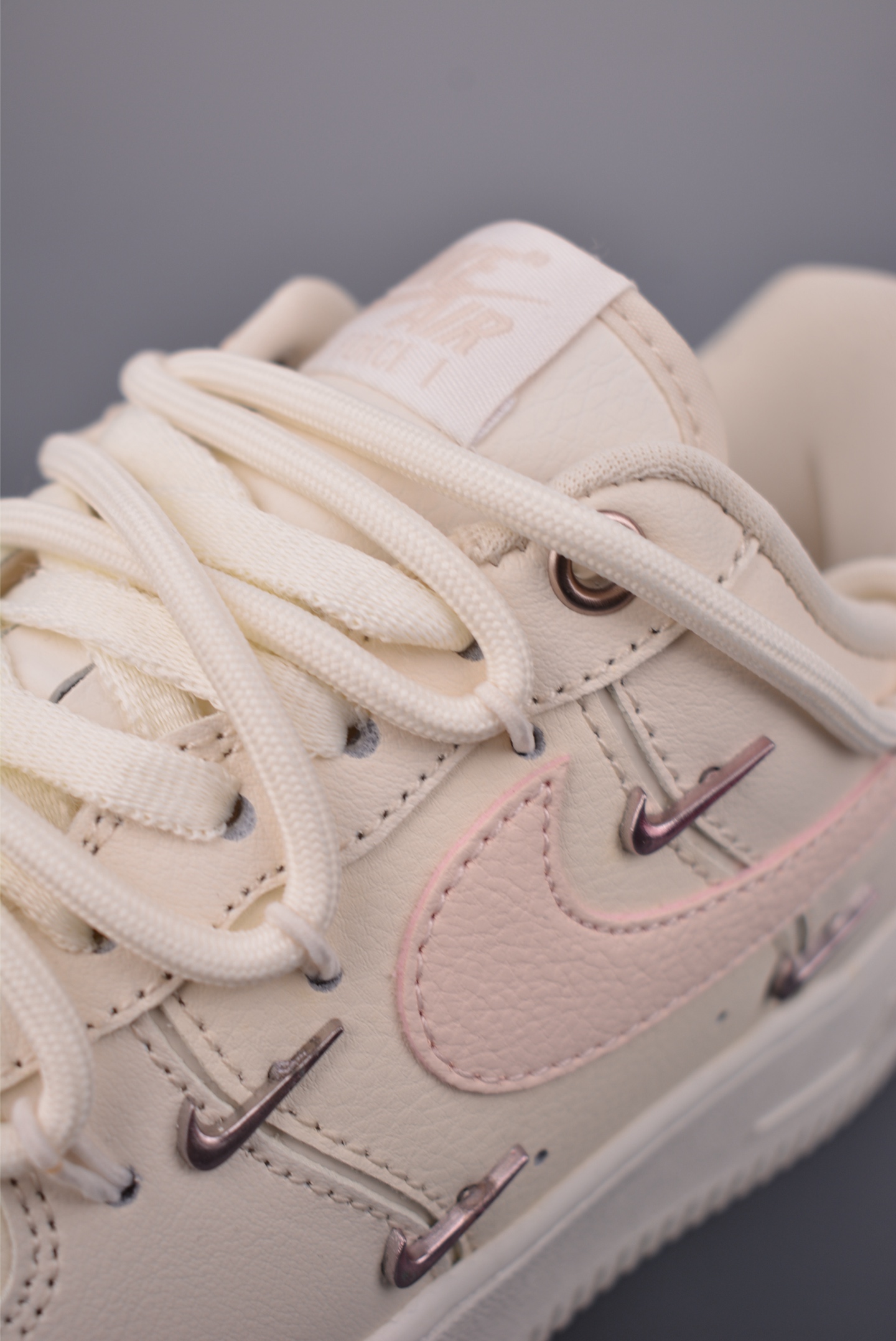 260 Nike Air Force 1 Low 情人节 解构绑带 FV8110-181