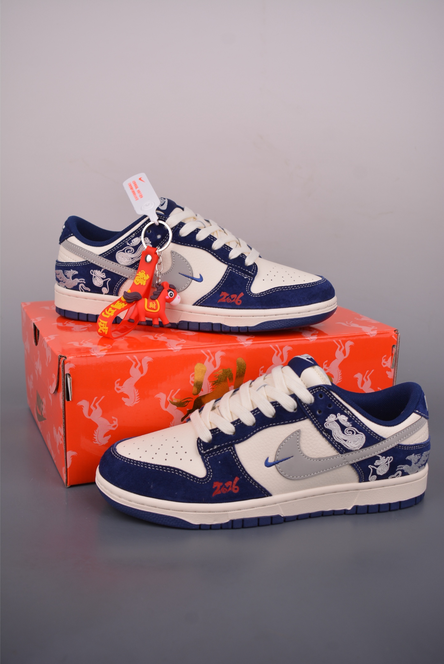 Nike SB Dunk Low 马年限定 JJ2508-Top High Quatity Cheap Sneakers Fashion Clothing Clothes Bags handbags Shoes of all Brand wholesale With The best Quality And Beautiful Price from China Factory Chinese suppliers wholesaler seller Nike SB Dunk Low 马年限定 JJ2508