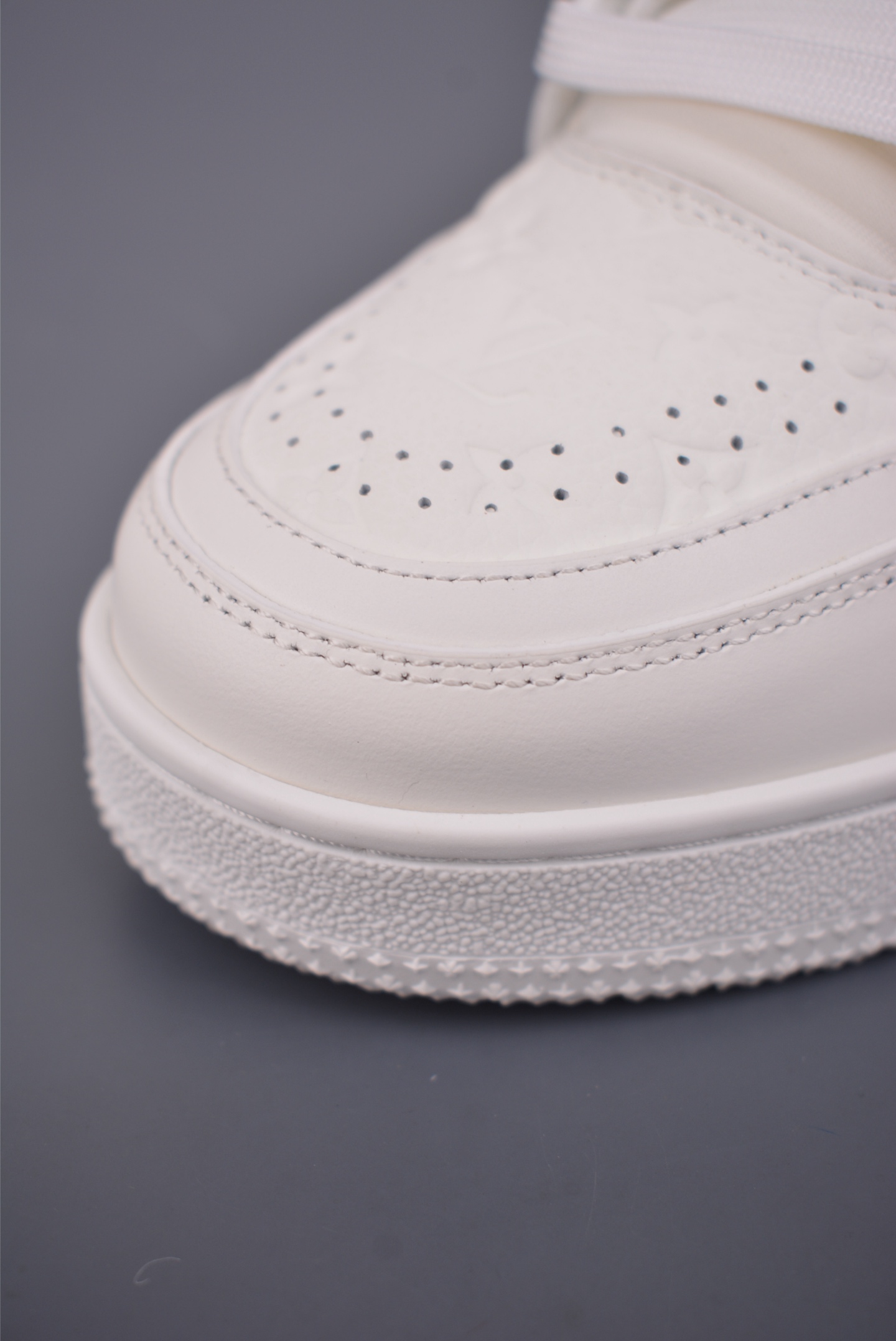 LOUIS VUITTON 路易威登 LV Trainer LOUIS VUITTON 路易威登 LV Trainer