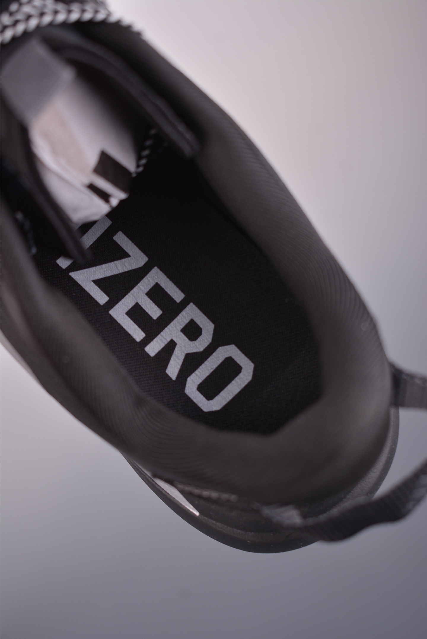 Adidas Adizero Evo SL ATR M 阿迪超轻透气缓震跑鞋 KK2683 Adidas Adizero Evo SL ATR M 阿迪超轻透气缓震跑鞋 KK2683