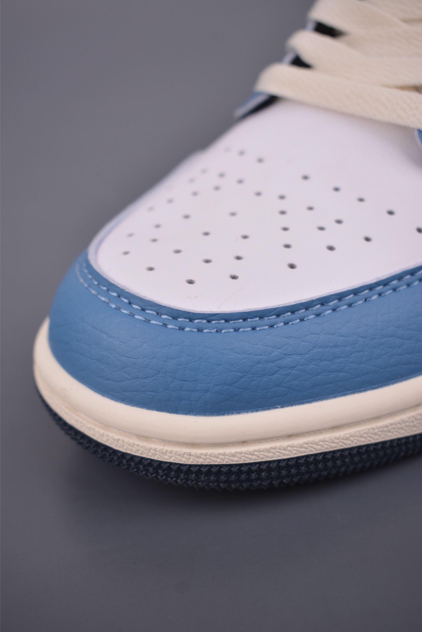 Air Jordan 1 Low 白蓝红 AJ1乔1低帮休闲板鞋 HM3711-144 Air Jordan 1 Low 白蓝红 AJ1乔1低帮休闲板鞋 HM3711-144