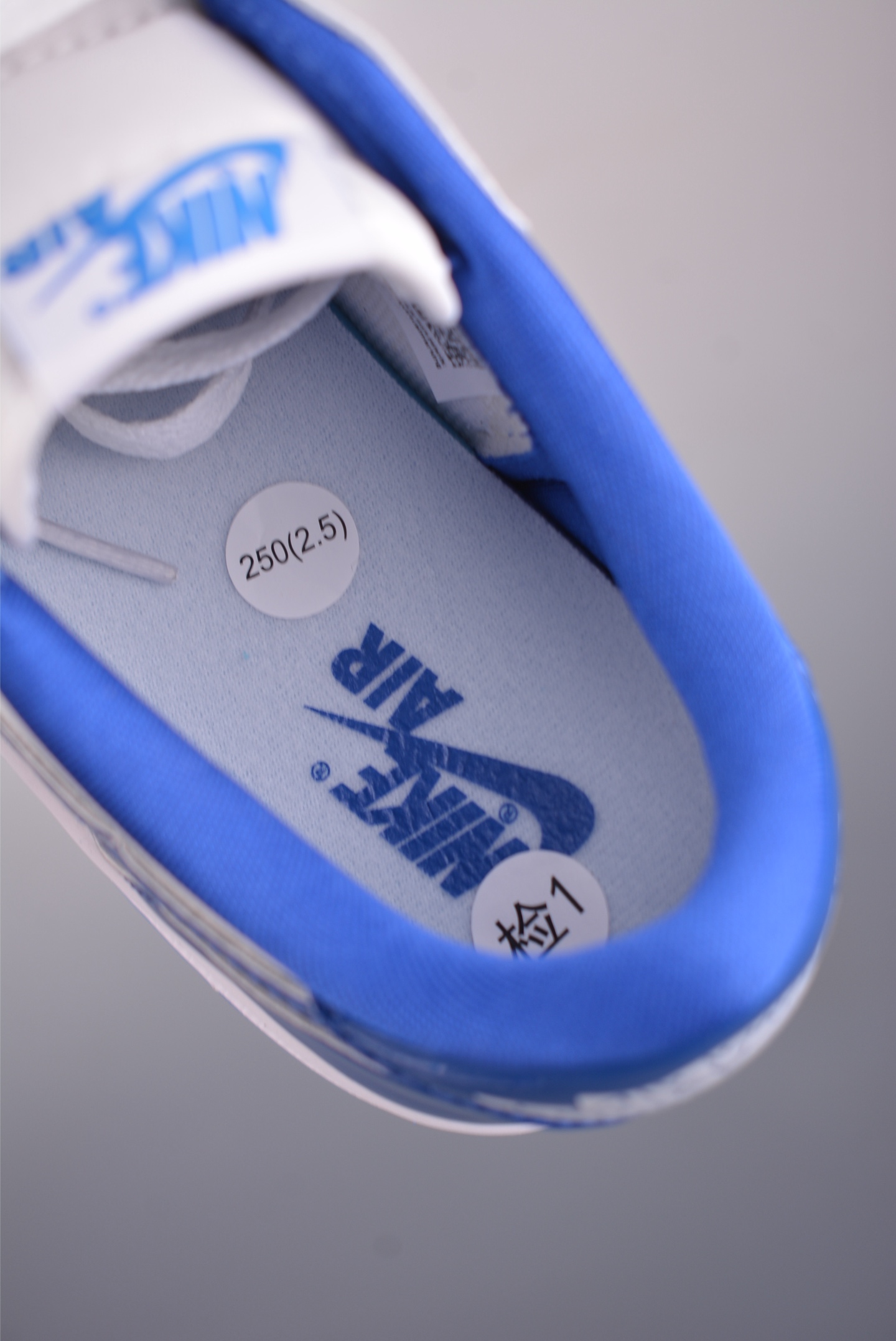 Air Jordan 1 Low 白蓝漆皮 AJ1乔1低帮休闲板鞋 HQ6998-104 Air Jordan 1 Low 白蓝漆皮 AJ1乔1低帮休闲板鞋 HQ6998-104