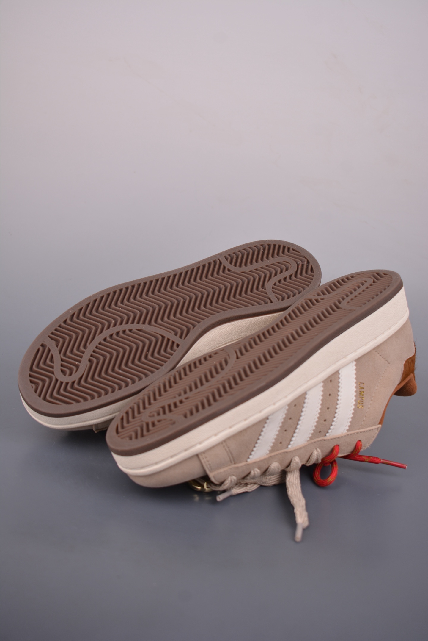 180 Adidas Originals Campus 00s 专柜同步配色 面包鞋系列 KJ8724-Chinese UA Cheap High Quatity Brand Clothes Bags handbags Sneakers wholesale wholesaler seller from China Factory suppliers Fashion Clothing Shoes best Quality Beautiful Price 180 Adidas Originals Campus 00s 专柜同步配色 面包鞋系列 KJ8724