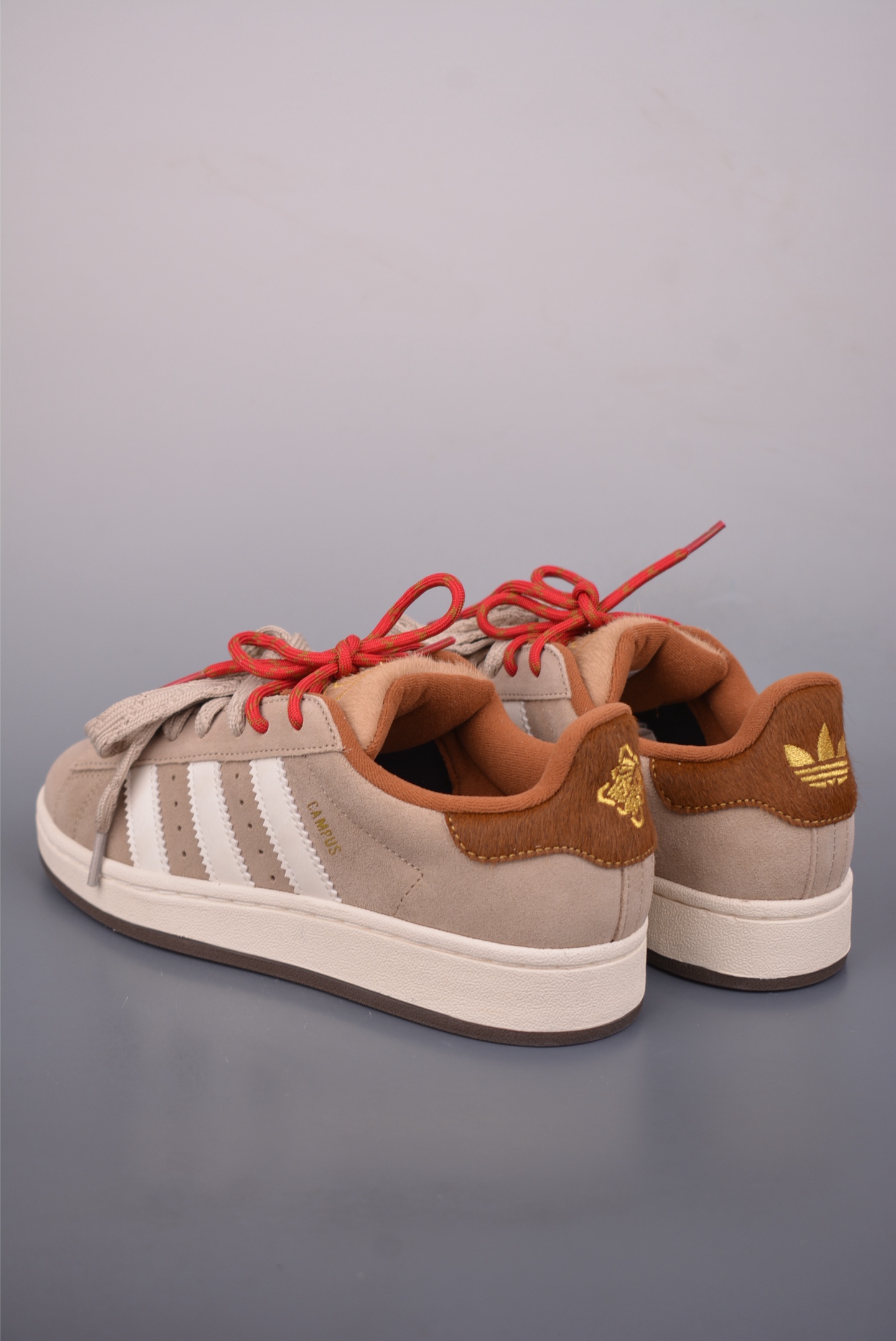 180 Adidas Originals Campus 00s 专柜同步配色 面包鞋系列 KJ8724-Chinese UA Cheap High Quatity Brand Clothes Bags handbags Sneakers wholesale wholesaler seller from China Factory suppliers Fashion Clothing Shoes best Quality Beautiful Price 180 Adidas Originals Campus 00s 专柜同步配色 面包鞋系列 KJ8724