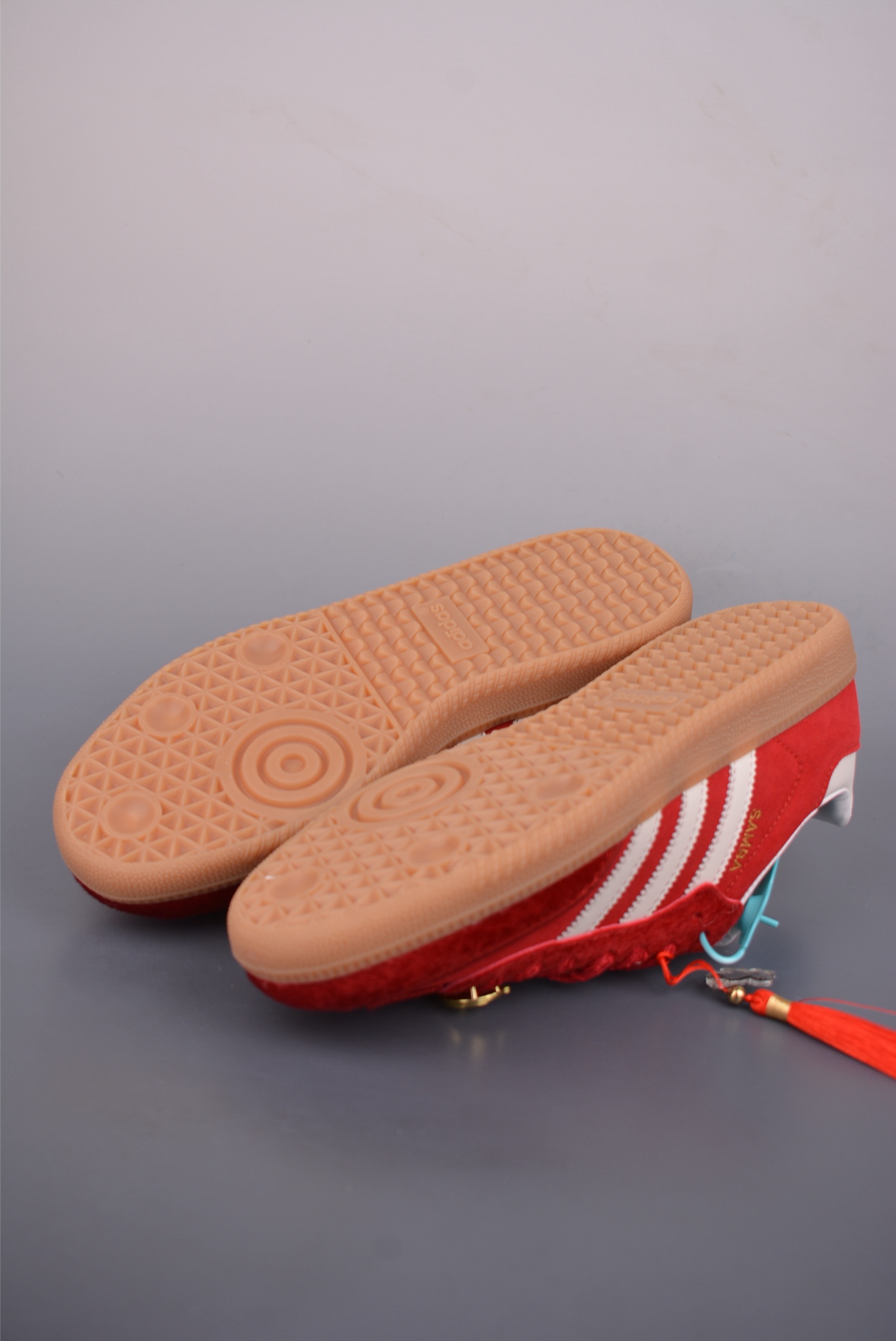 180 Adidas Samba 马年限定 复古桑巴板鞋 JQ5976-Chinese UA Cheap High Quatity Brand Clothes Bags handbags Sneakers wholesale wholesaler seller from China Factory suppliers Fashion Clothing Shoes best Quality Beautiful Price 180 Adidas Samba 马年限定 复古桑巴板鞋 JQ5976