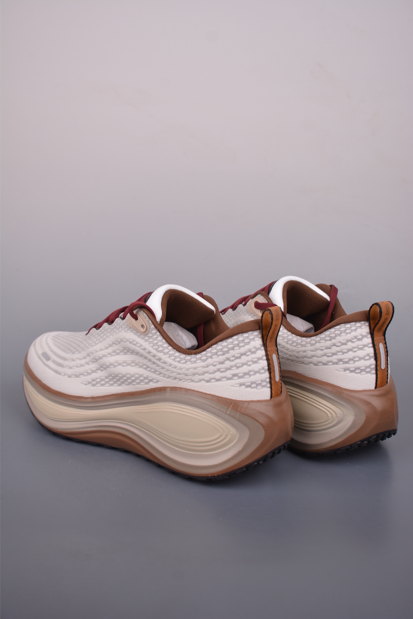 Nike Air Zoom Vomero Plus IO4482-100