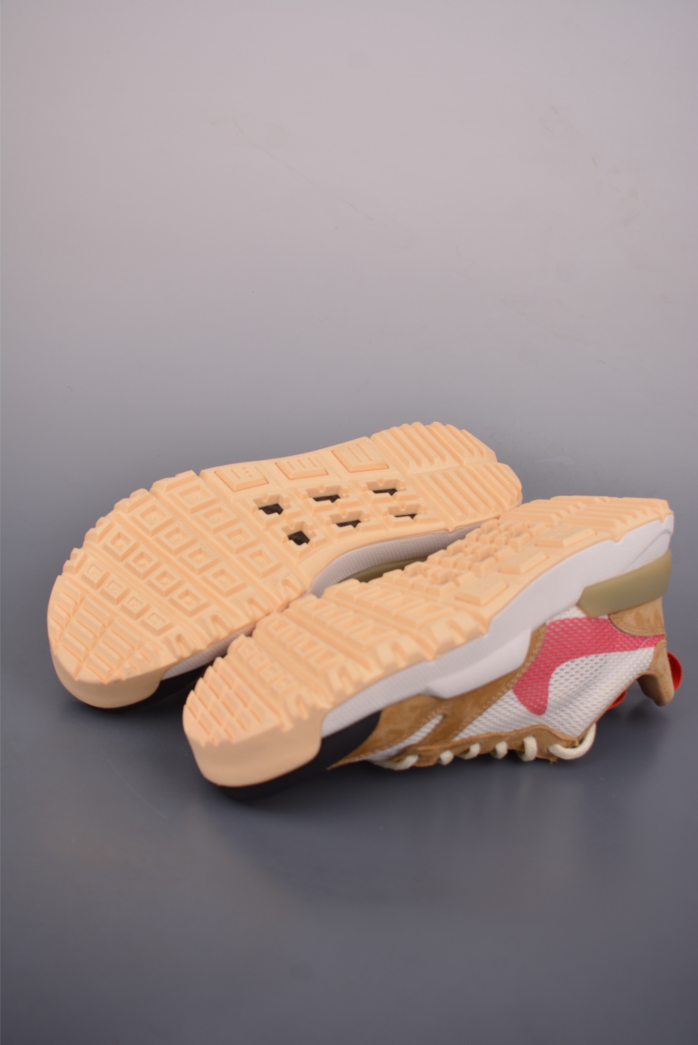 320 Tom Sachs x Nike Craft Mars Yard 2.0 联名宇航员 神游太空 百搭休闲运动透气慢跑鞋 IF2885-100-Chinese UA Cheap High Quatity Brand Clothes Bags handbags Sneakers wholesale wholesaler seller from China Factory suppliers Fashion Clothing Shoes best Quality Beautiful Price 320 Tom Sachs x Nike Craft Mars Yard 2.0 联名宇航员 神游太空 百搭休闲运动透气慢跑鞋 IF2885-100